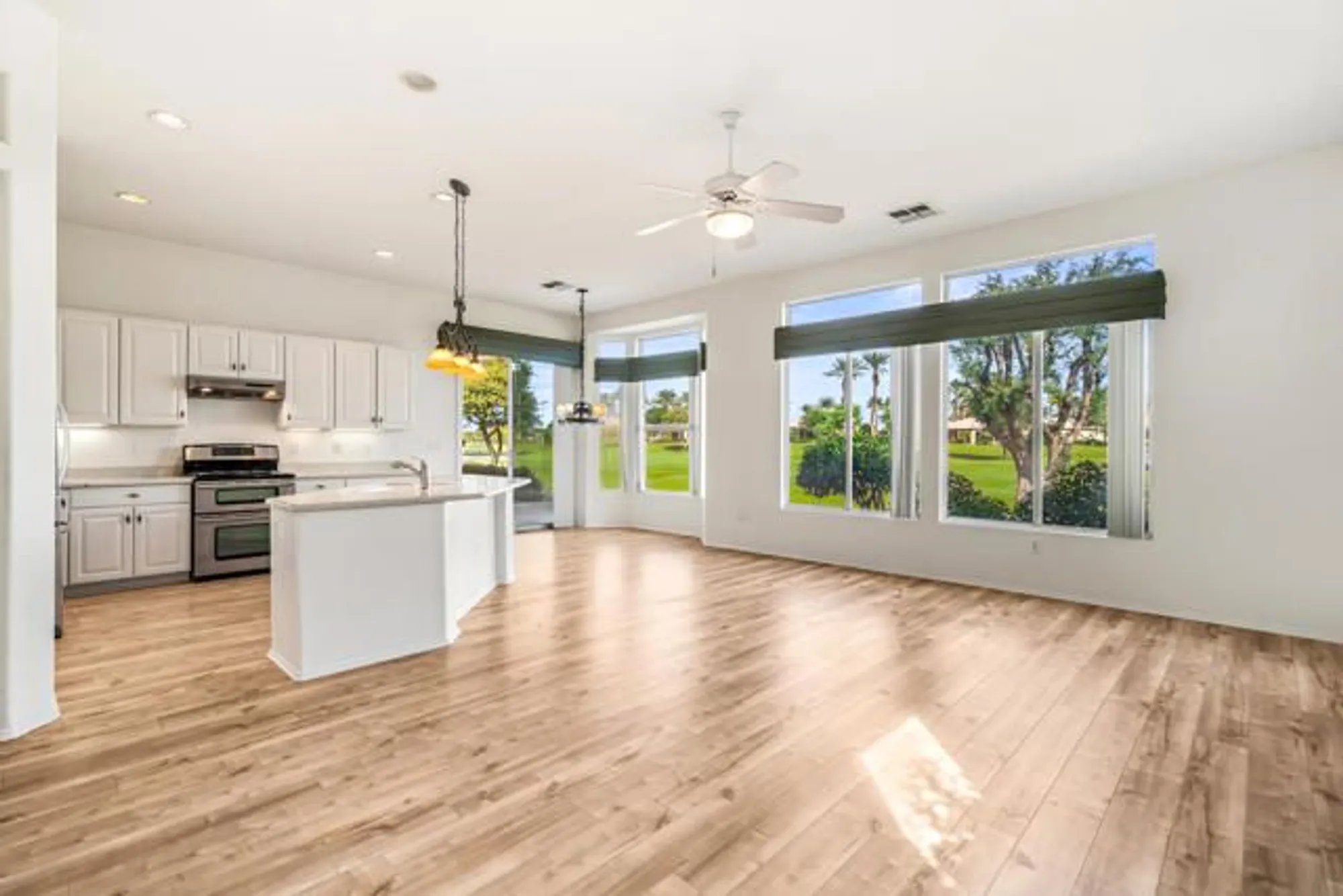 Property Slideshow image 20 of 58 | 80190 royal birkdale dr, Indio, CA, 92201