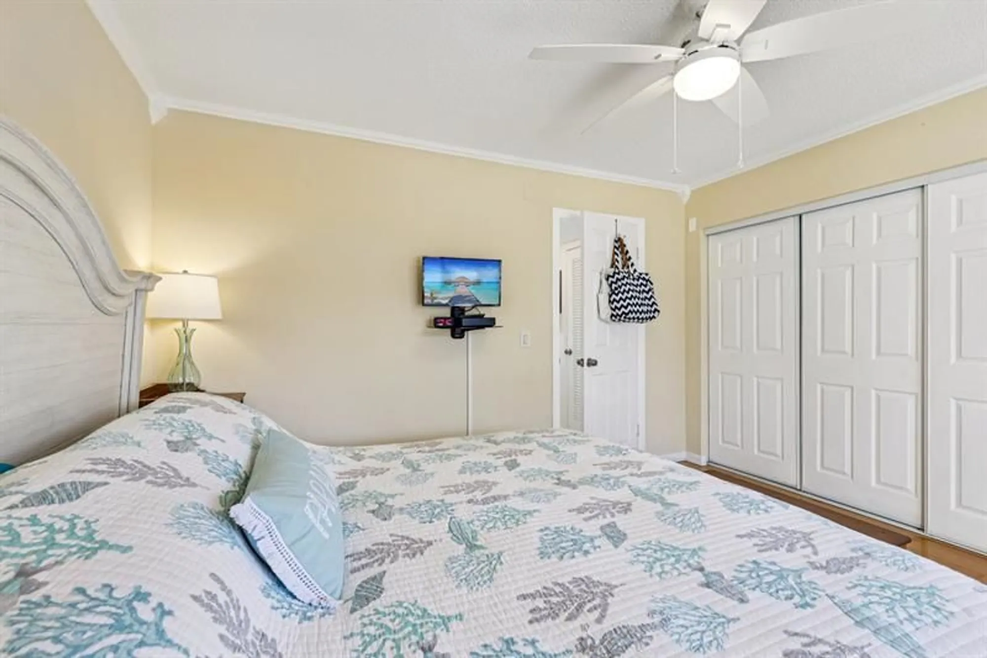 Property Slideshow image 14 of 20 | 270 newport r # 270, Deerfield Beach, FL, 33442