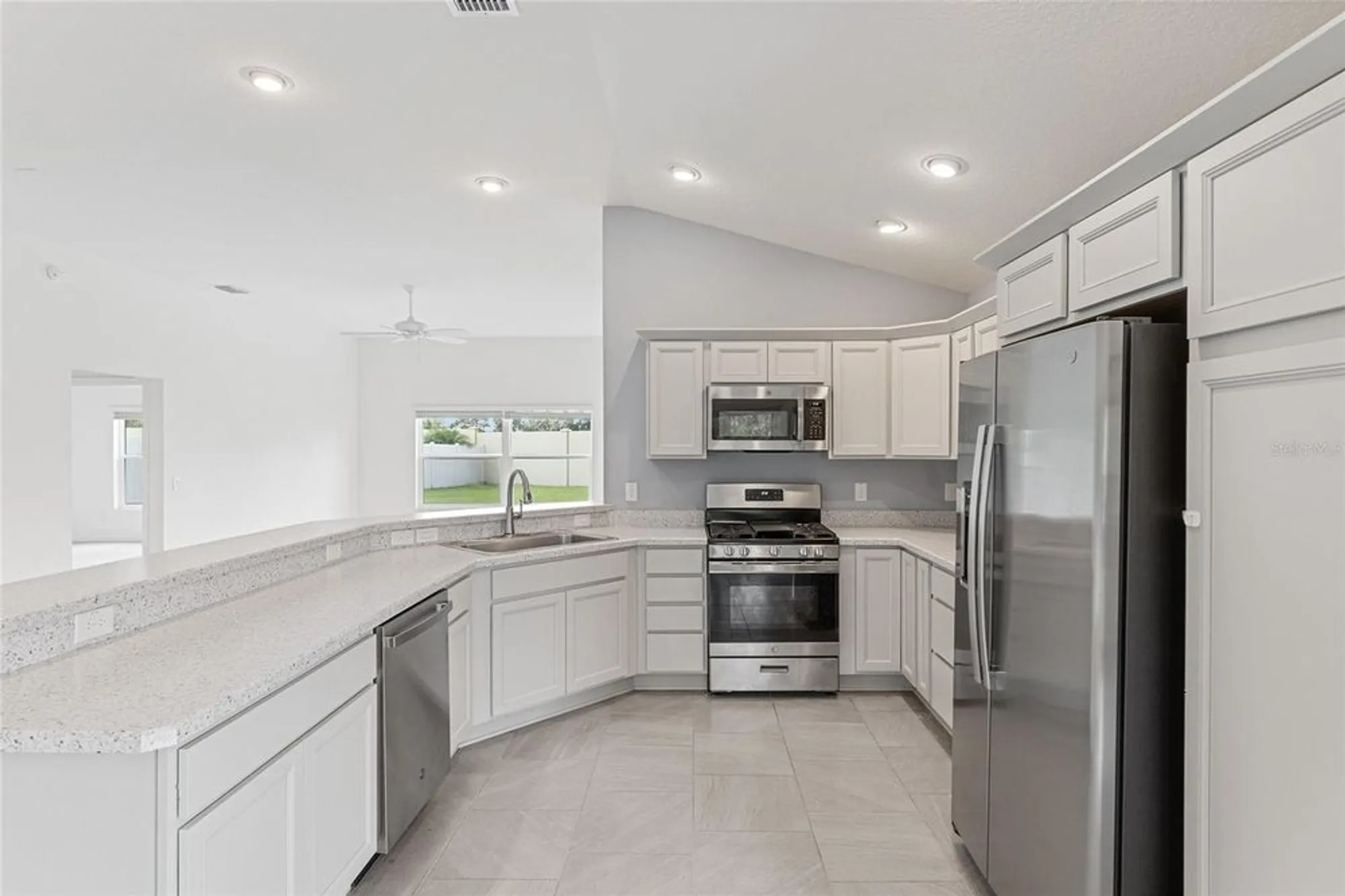 Property Slideshow image 12 of 36 | 1712 galloway dr, The Villages, FL, 32163