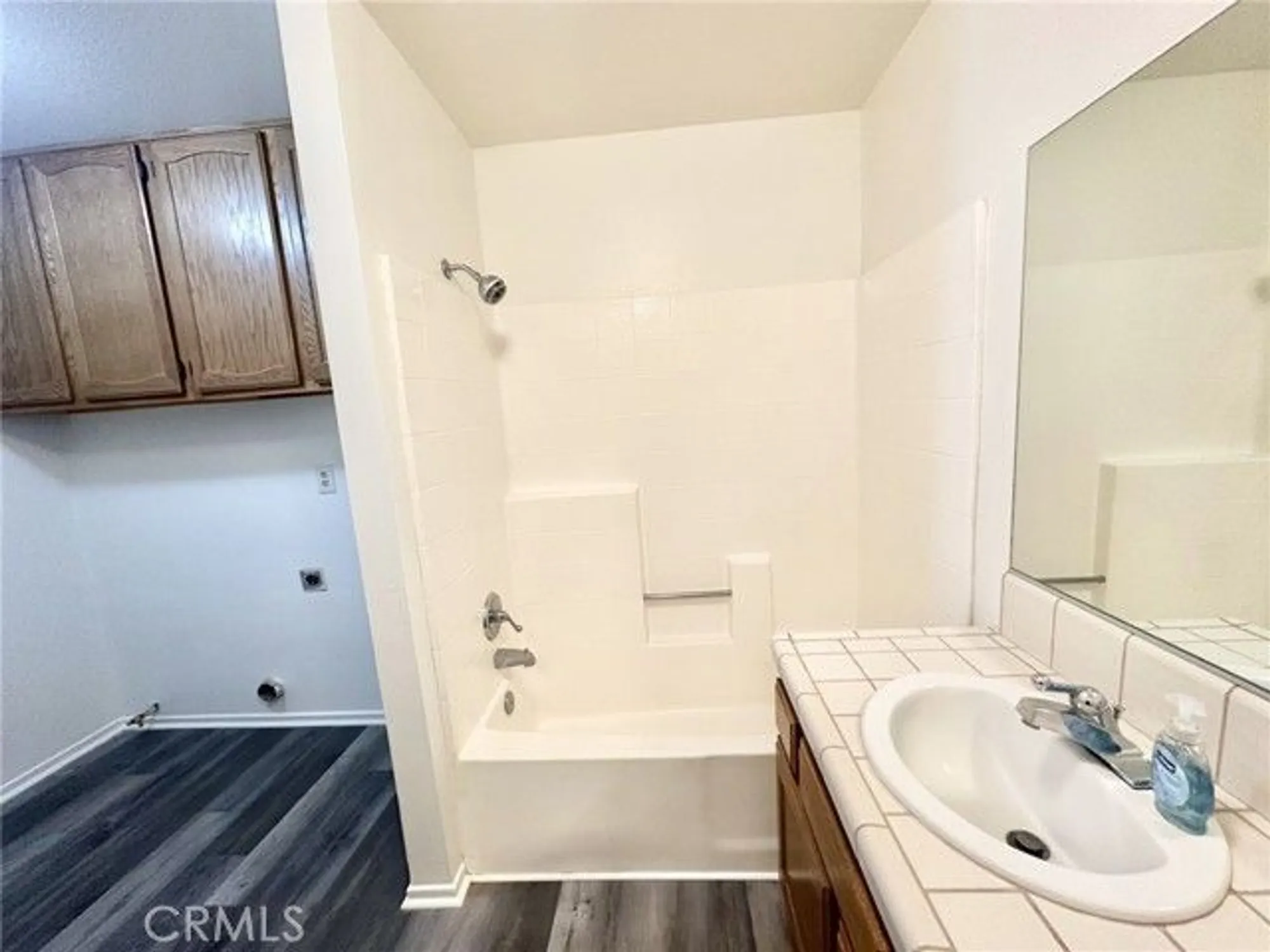 Property Slideshow image 15 of 26 | 11718 oak st, Apple Valley, CA, 92308