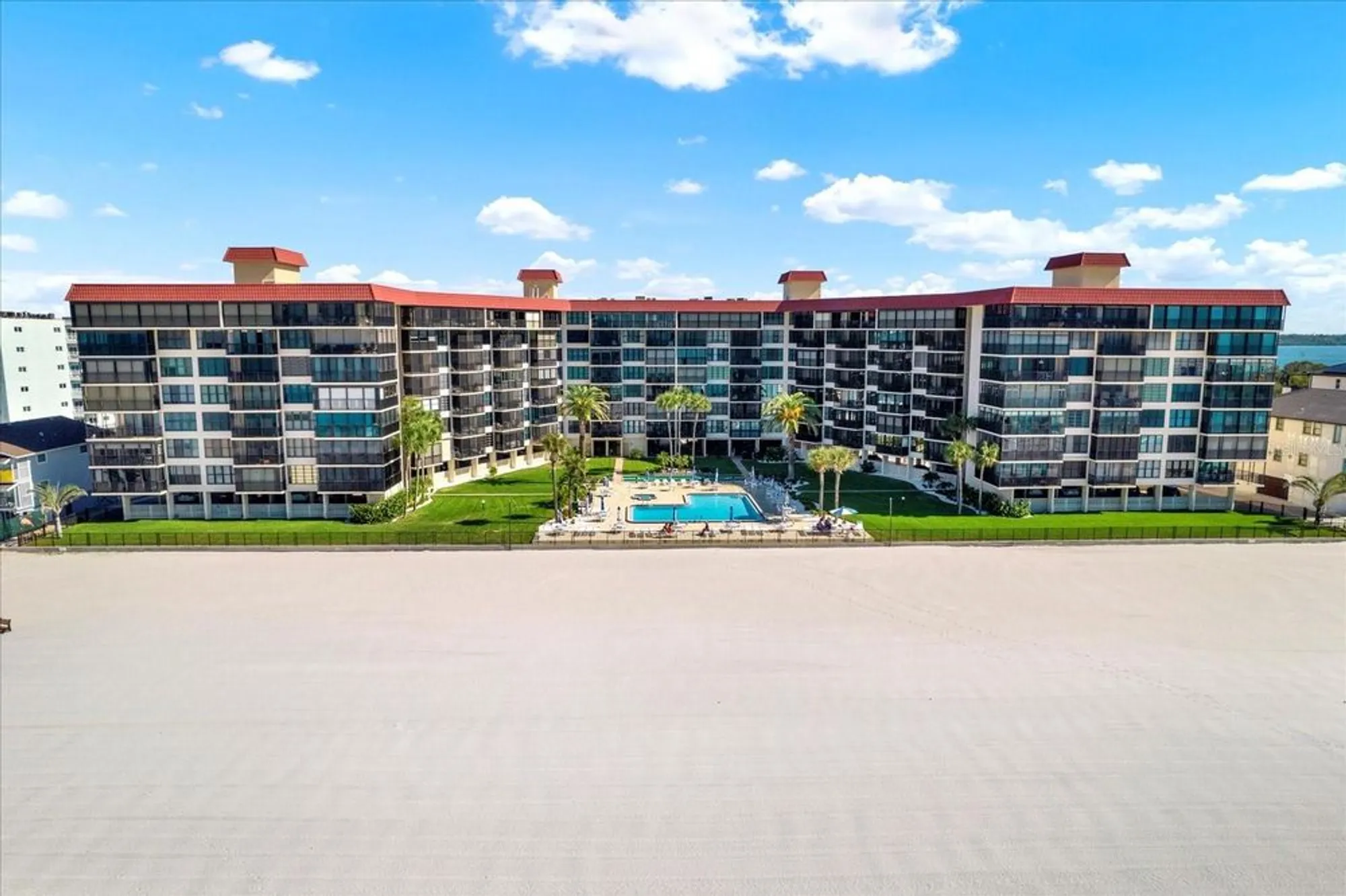 Property Slideshow image 21 of 35 | 18304 gulf blvd 311, Redington Shores, FL, 33708