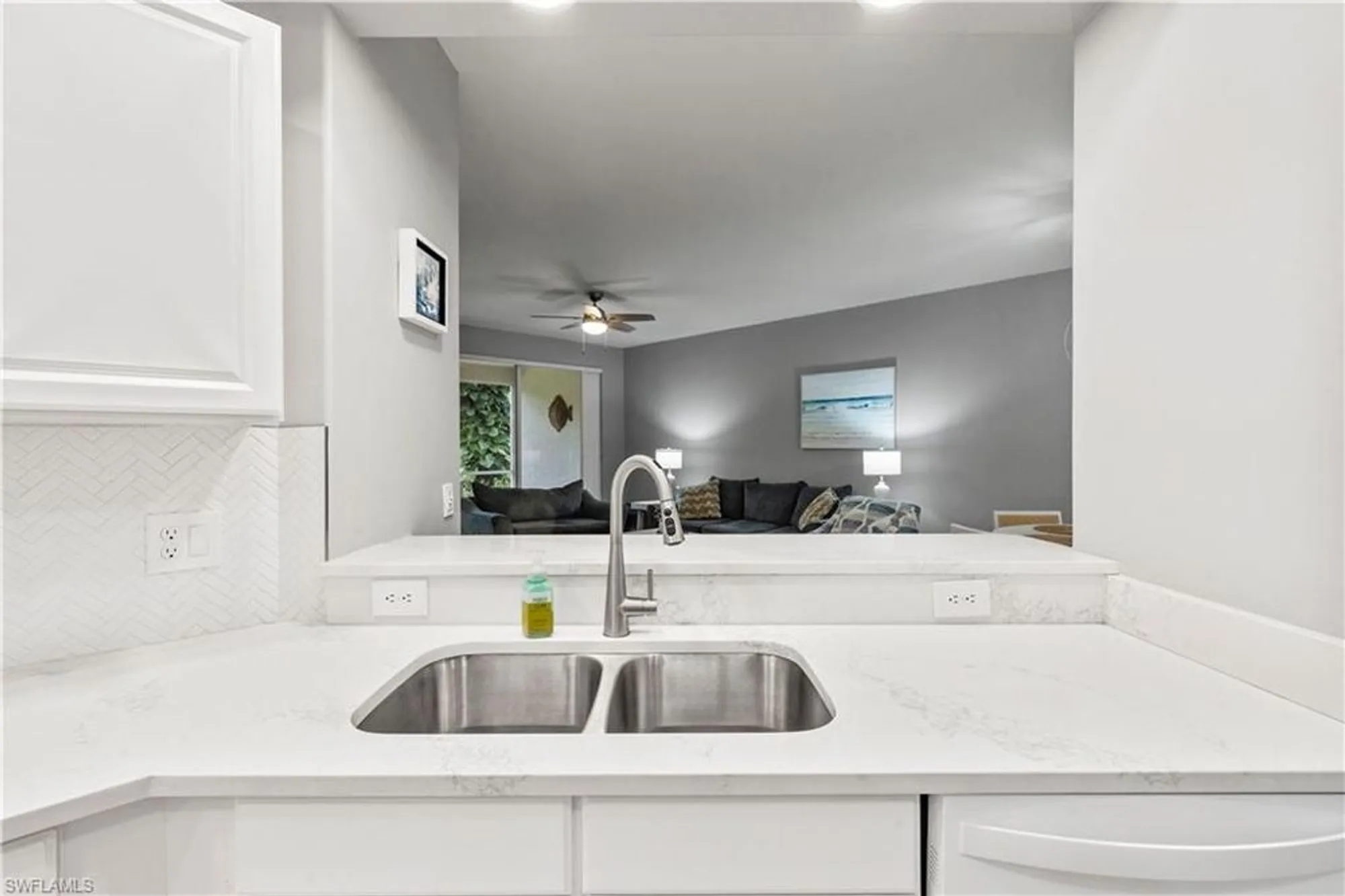 Property Slideshow image 9 of 28 | 9625 hemingway ln apt 3704, Fort Myers, FL, 33913