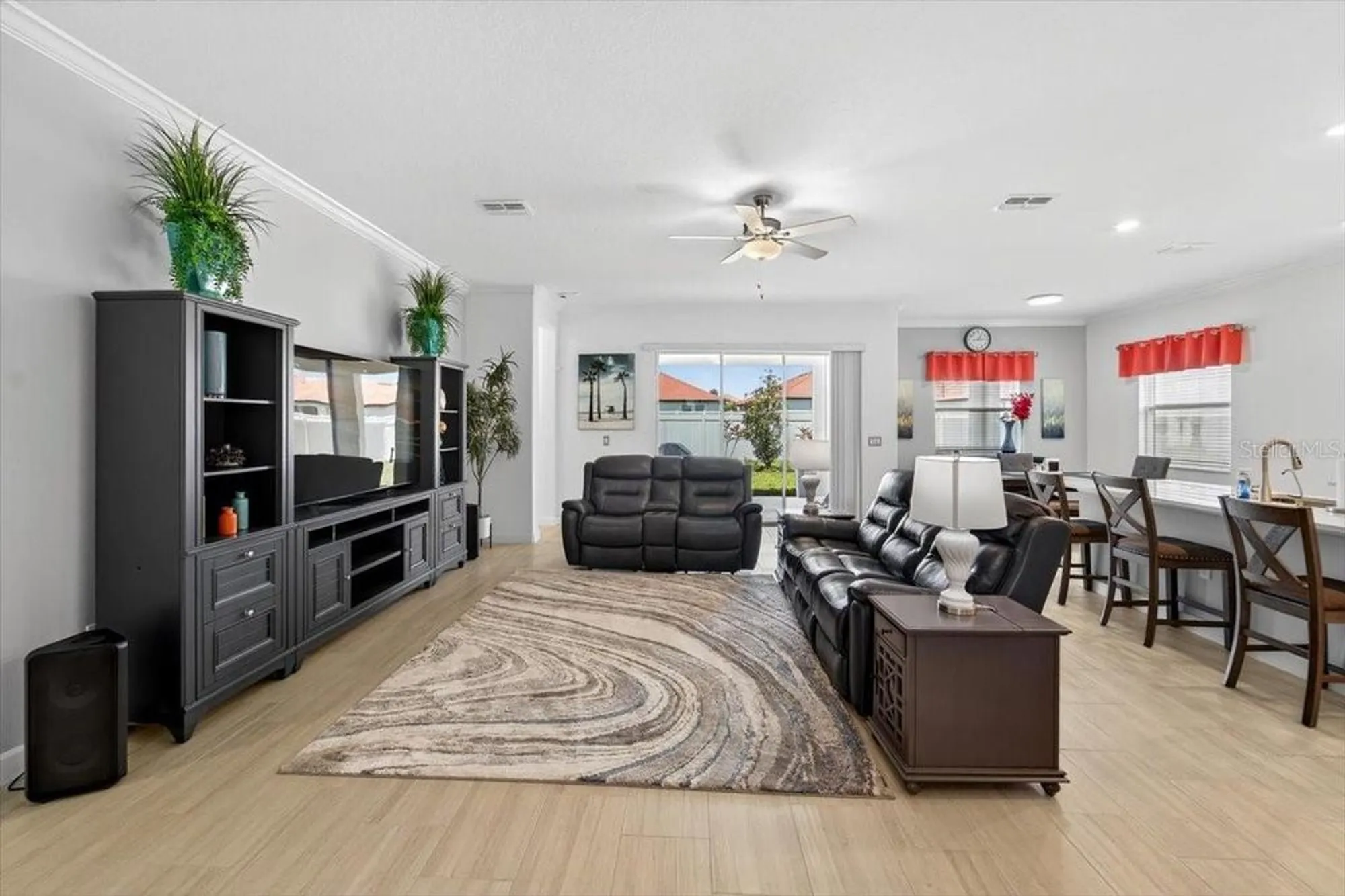 Property Slideshow image 17 of 80 | 17317 scuba crest st, Wimauma, FL, 33598