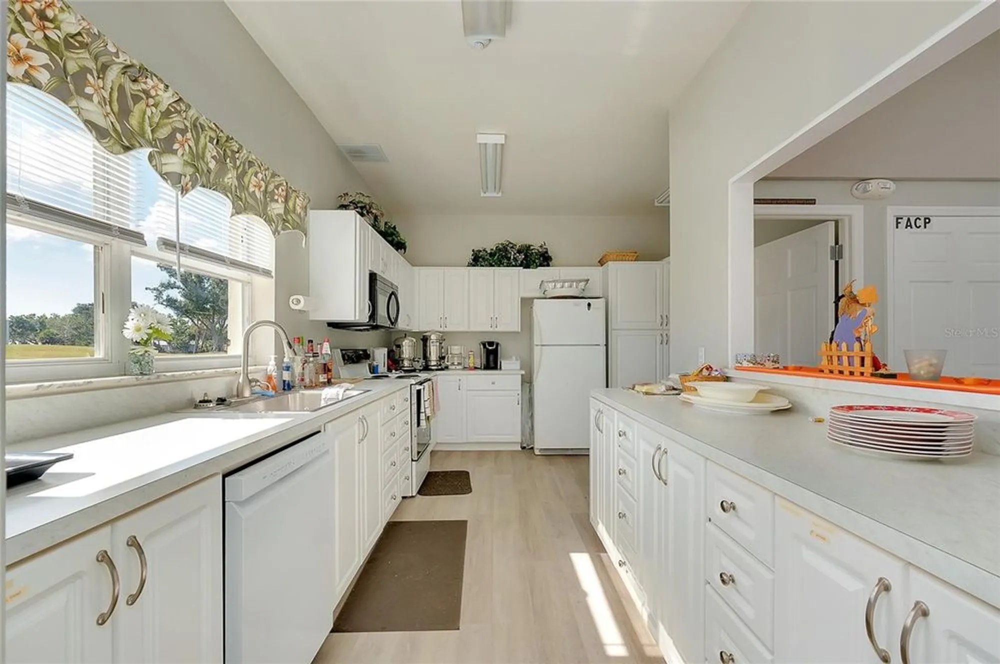 Property Slideshow image 64 of 90 | 929 wexford blvd # 929, Venice, FL, 34293