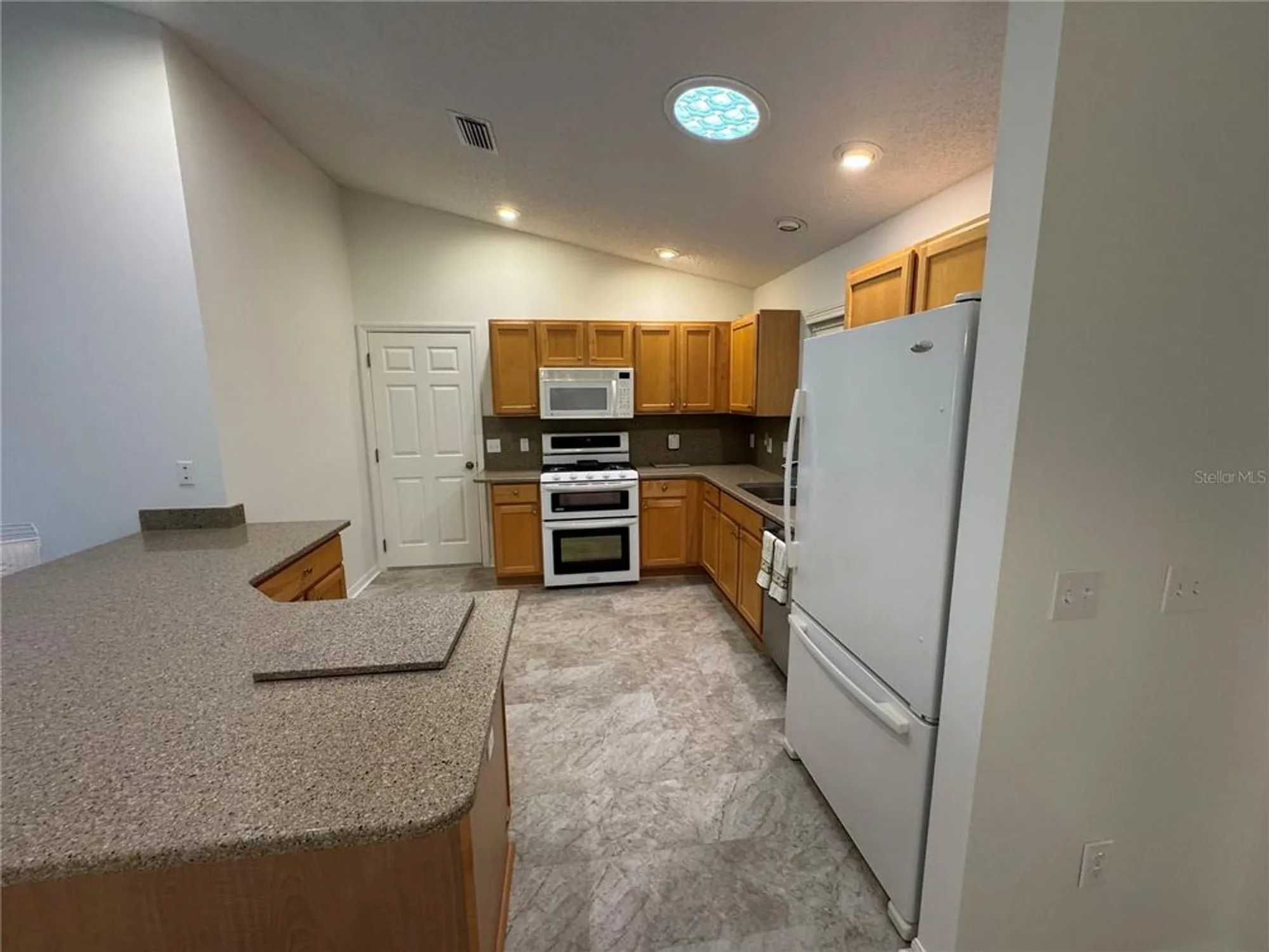 Property Slideshow image 12 of 19 | 2757 plainridge loop, The Villages, FL, 32162