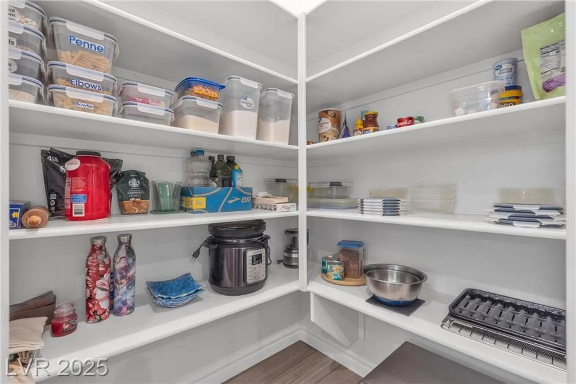 Property Slideshow image 13 of 59 | 778 hibiscuss blossom st, Henderson, NV, 89011