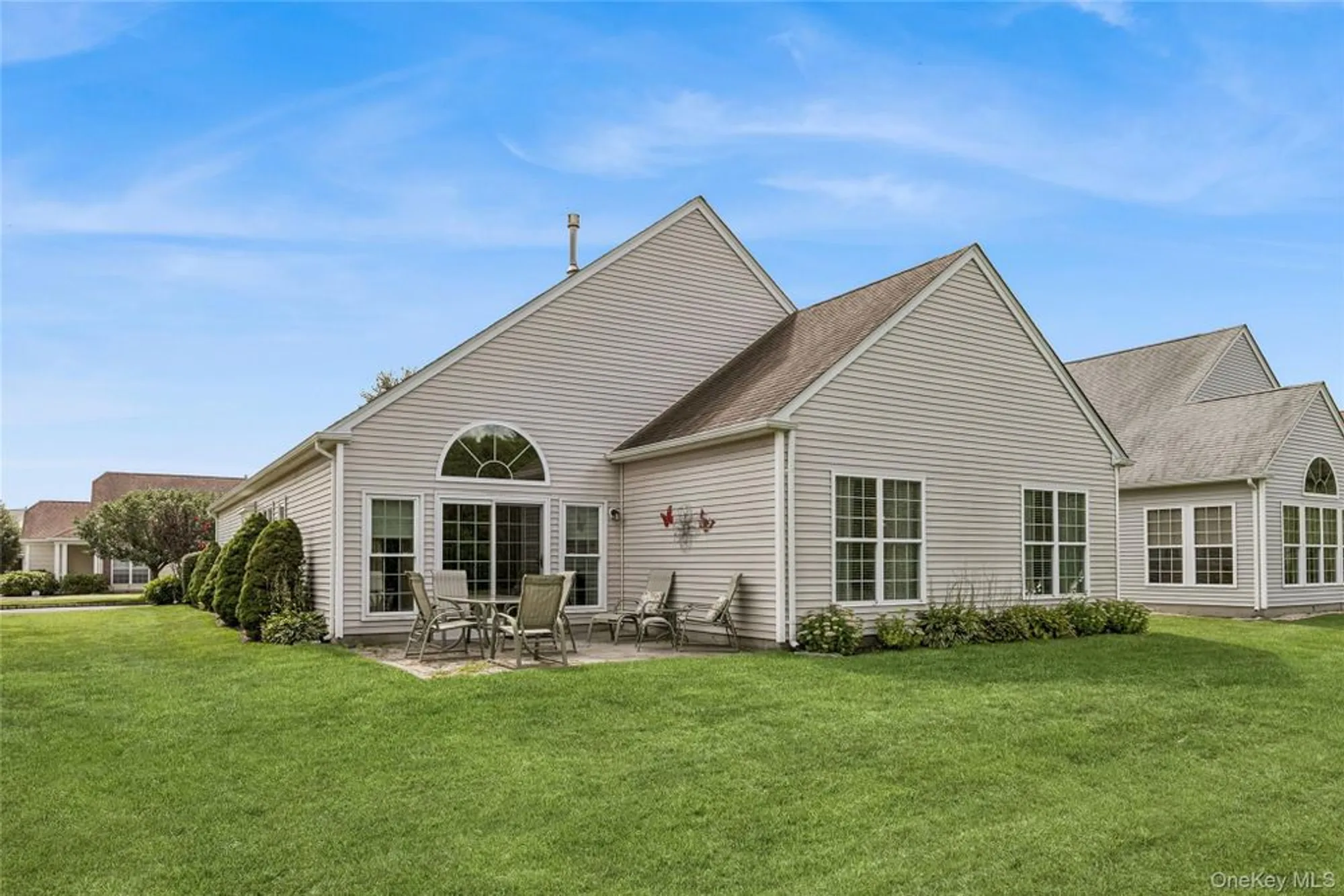 Property Slideshow image 34 of 40 | 25 louden loop, Mount Sinai, NY, 11766