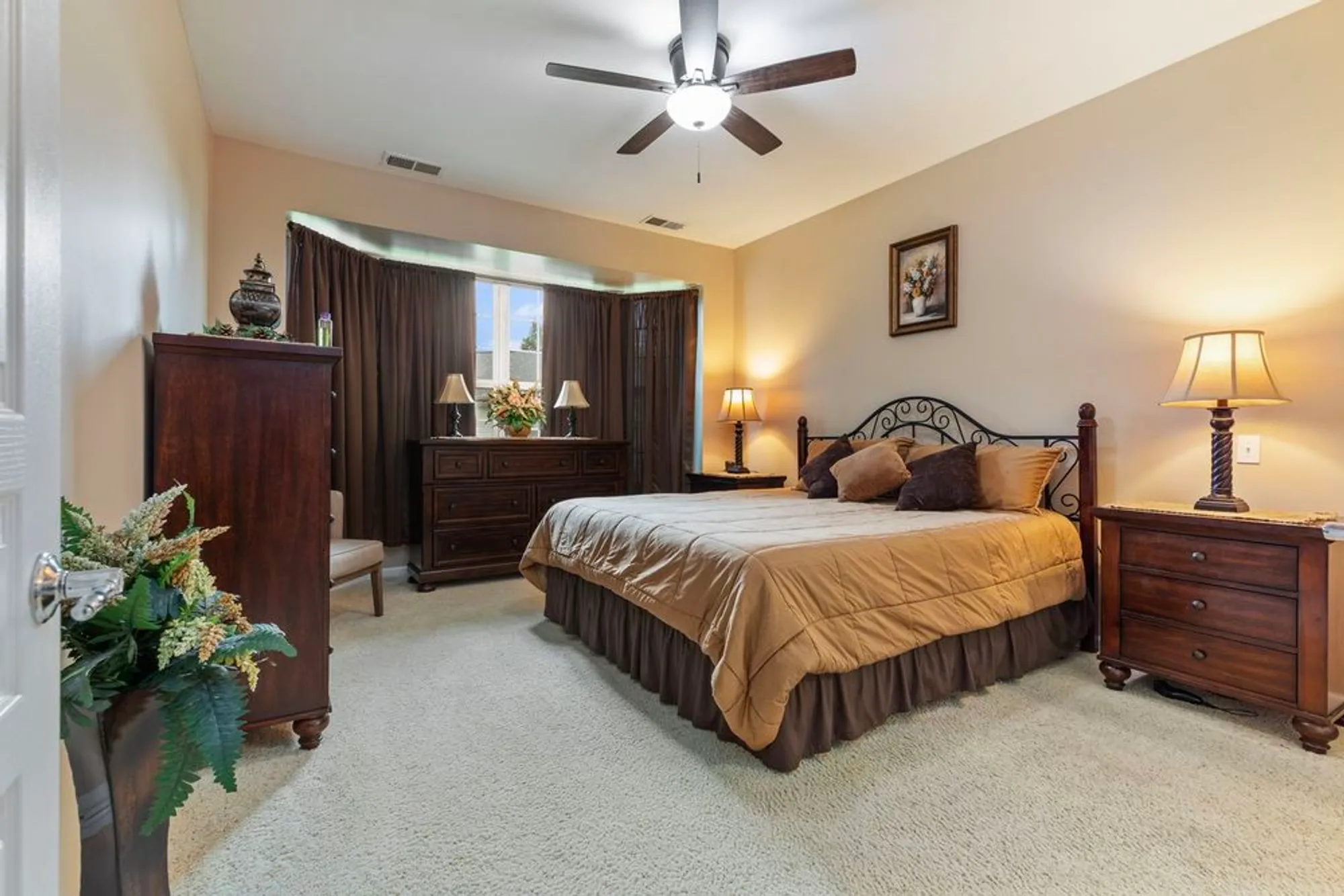 Property Slideshow image 16 of 38 | 110 national ct, Shorewood, IL, 60404