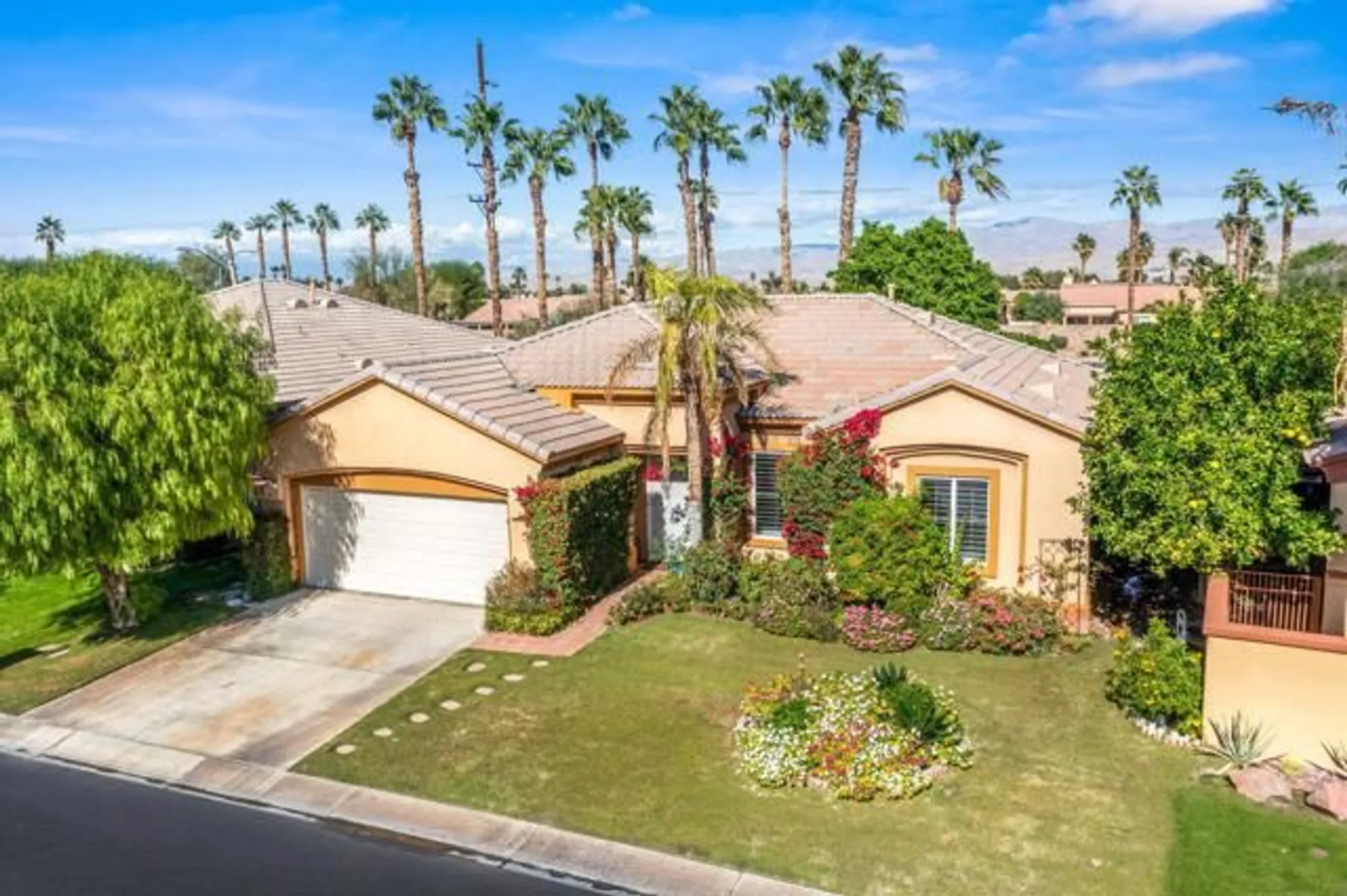 Property Slideshow image 3 of 46 | 80296 royal dornoch dr, Indio, CA, 92201