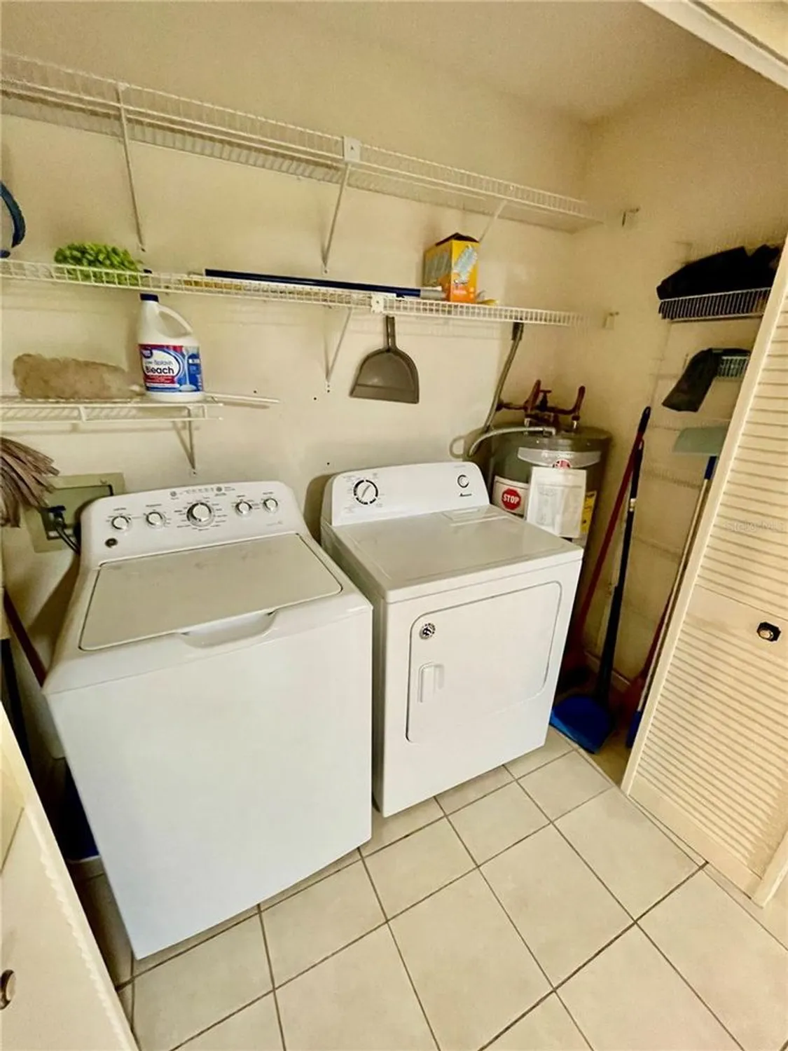 Property Slideshow image 22 of 59 | 1690 colonnades cir, Lakeland, FL, 33811