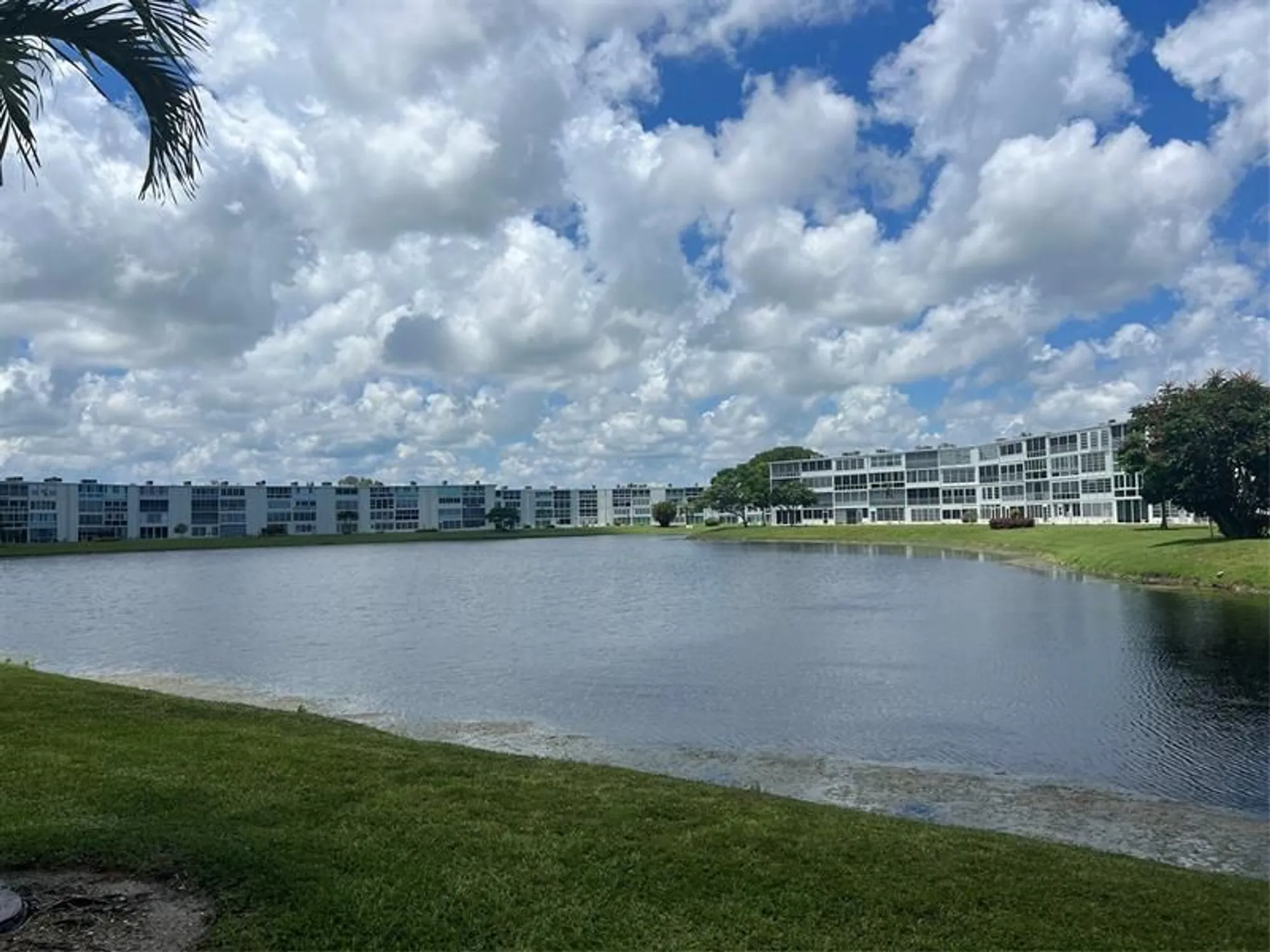 Property Slideshow image 14 of 16 | 4053 harwood e unit e, Deerfield Beach, FL, 33442