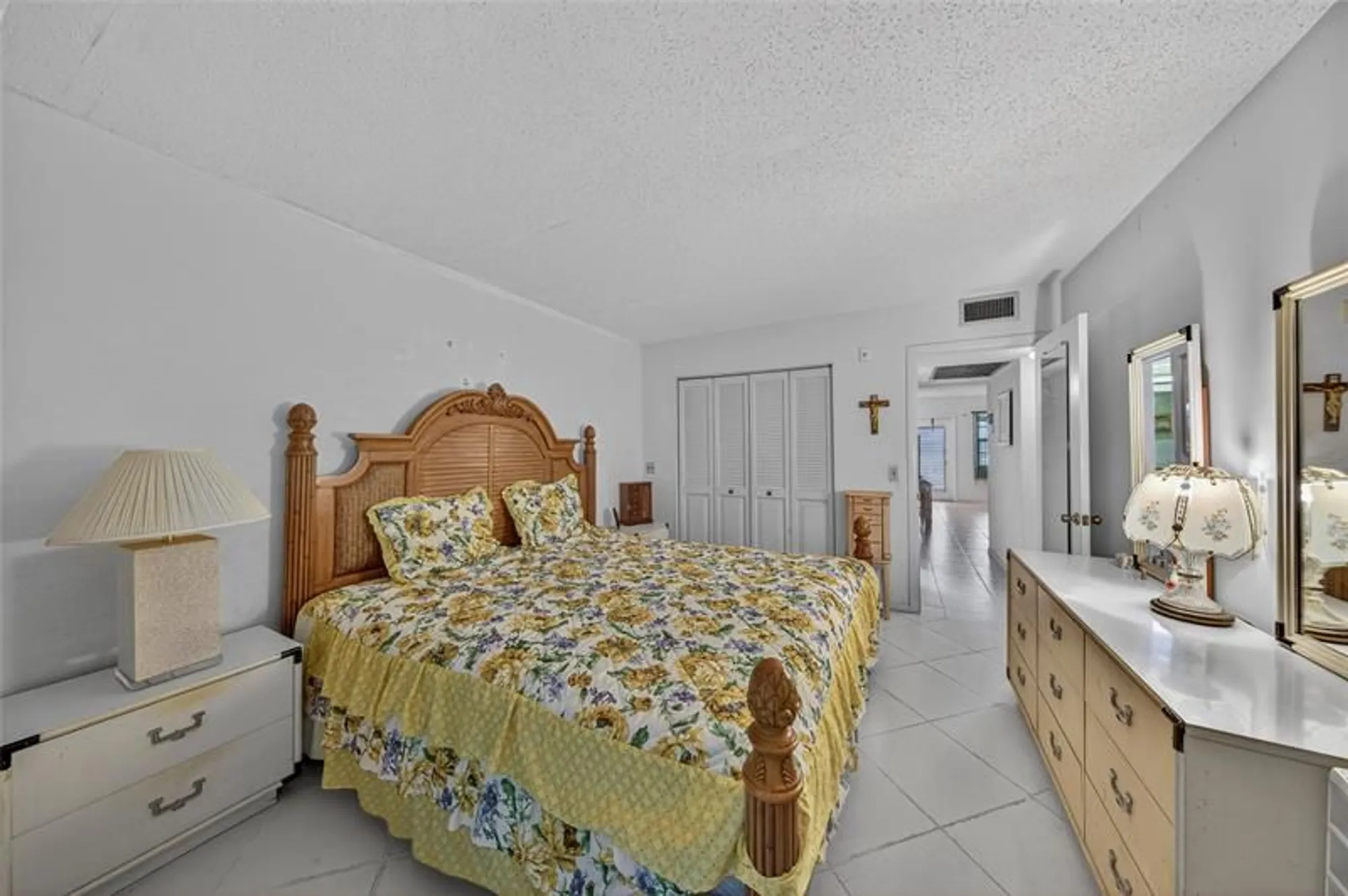 Property Slideshow image 16 of 28 | 102 newport f # 102, Deerfield Beach, FL, 33442