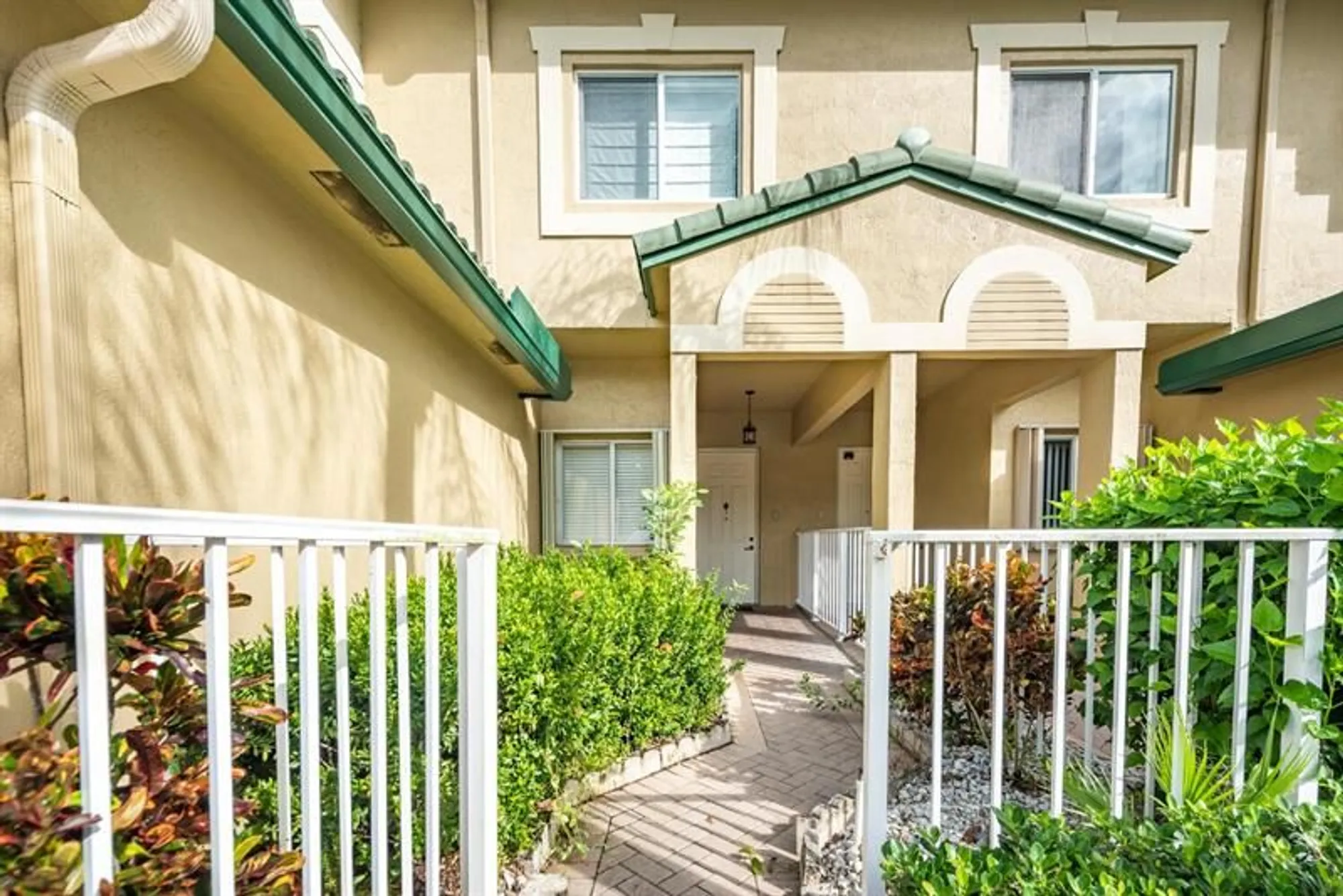 Property Slideshow image 21 of 23 | 7867 exeter blvd e # 101, Tamarac, FL, 33321