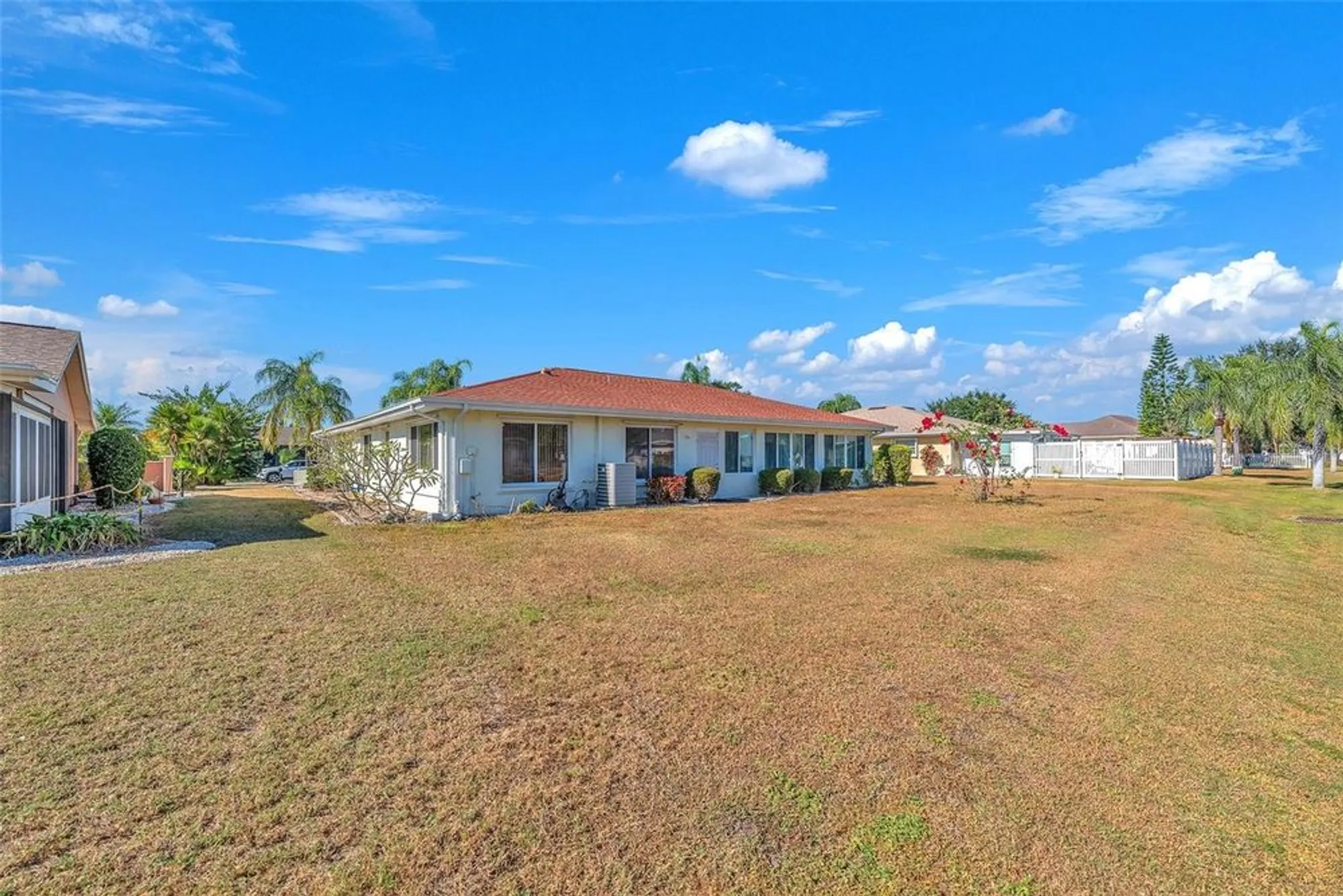 Property Slideshow image 6 of 30 | 1722 coco palm cir, Sun City Center, FL, 33573