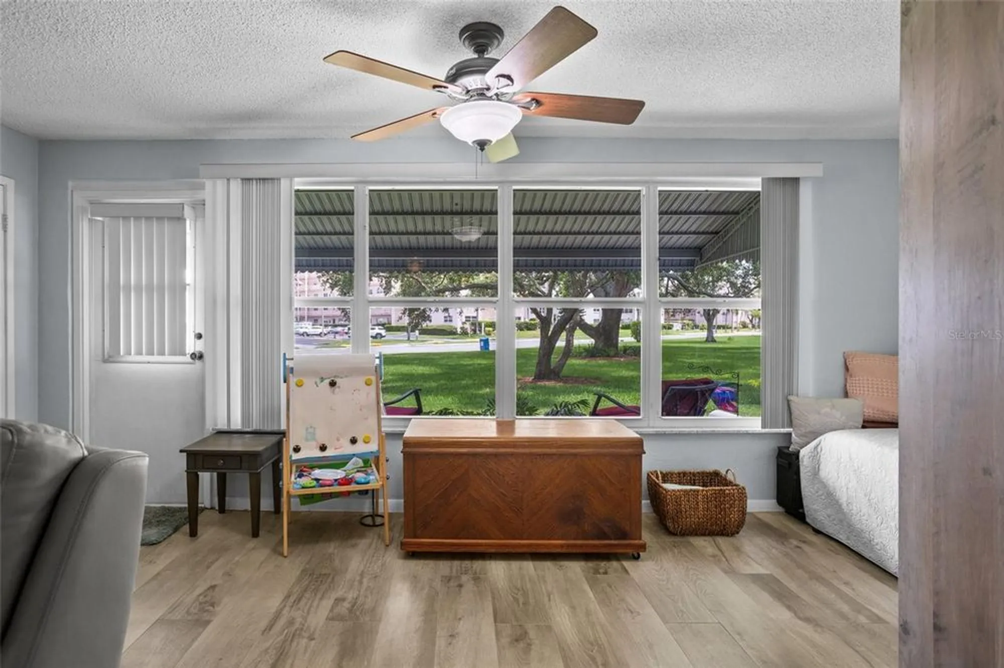 Property Slideshow image 10 of 64 | 5660 80th st n unit b106, St Petersburg, FL, 33709