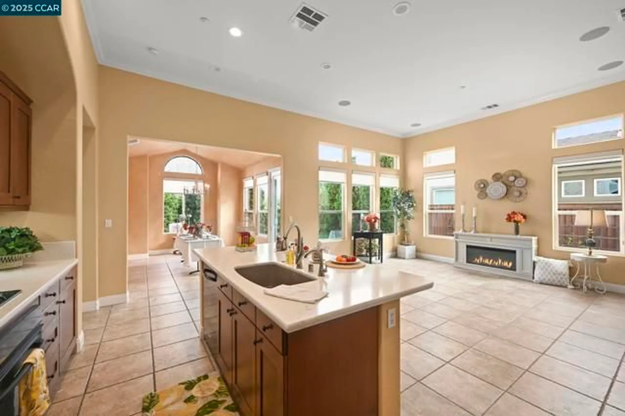 Property Slideshow image 8 of 57 | 1639 gamay ln, Brentwood, CA, 94513