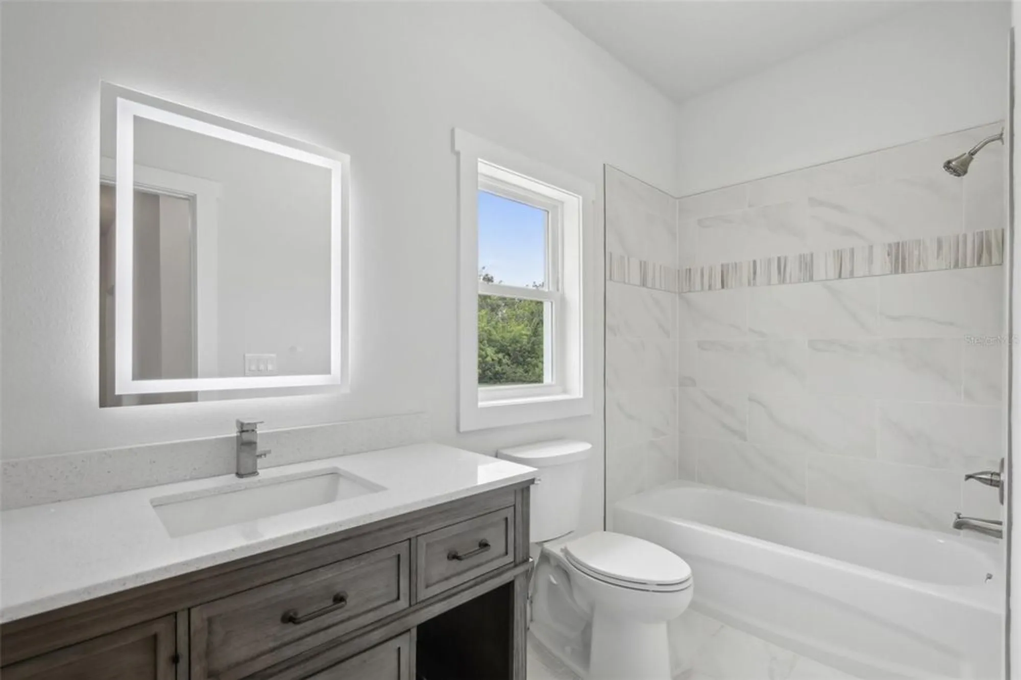 Property Slideshow image 24 of 32 | 718 desert hills way, Sun City Center, FL, 33573