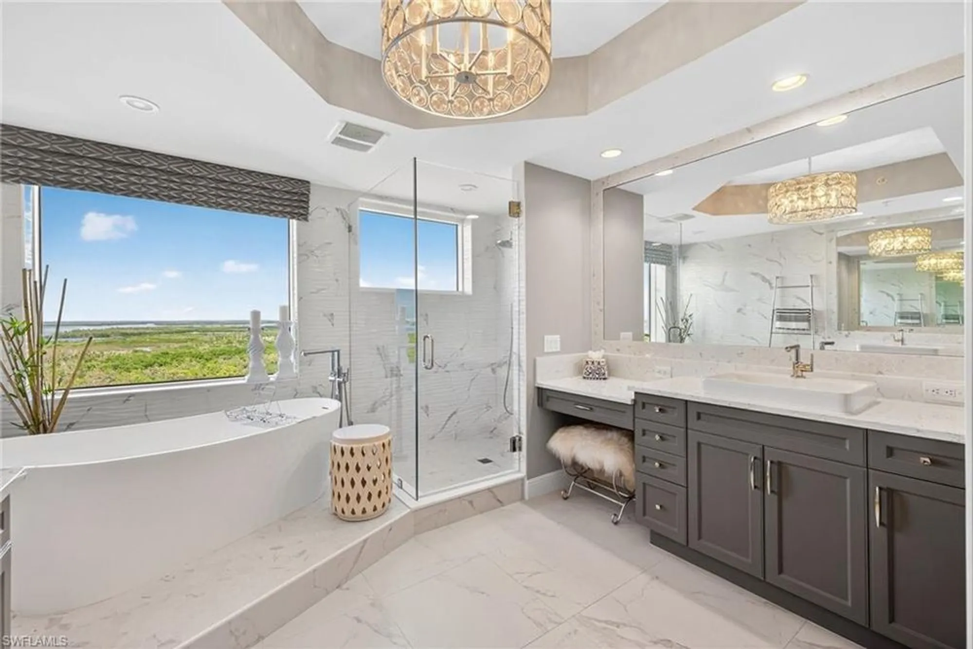 Property Slideshow image 20 of 50 | 23850 via italia cir 1105, Estero, FL, 34134