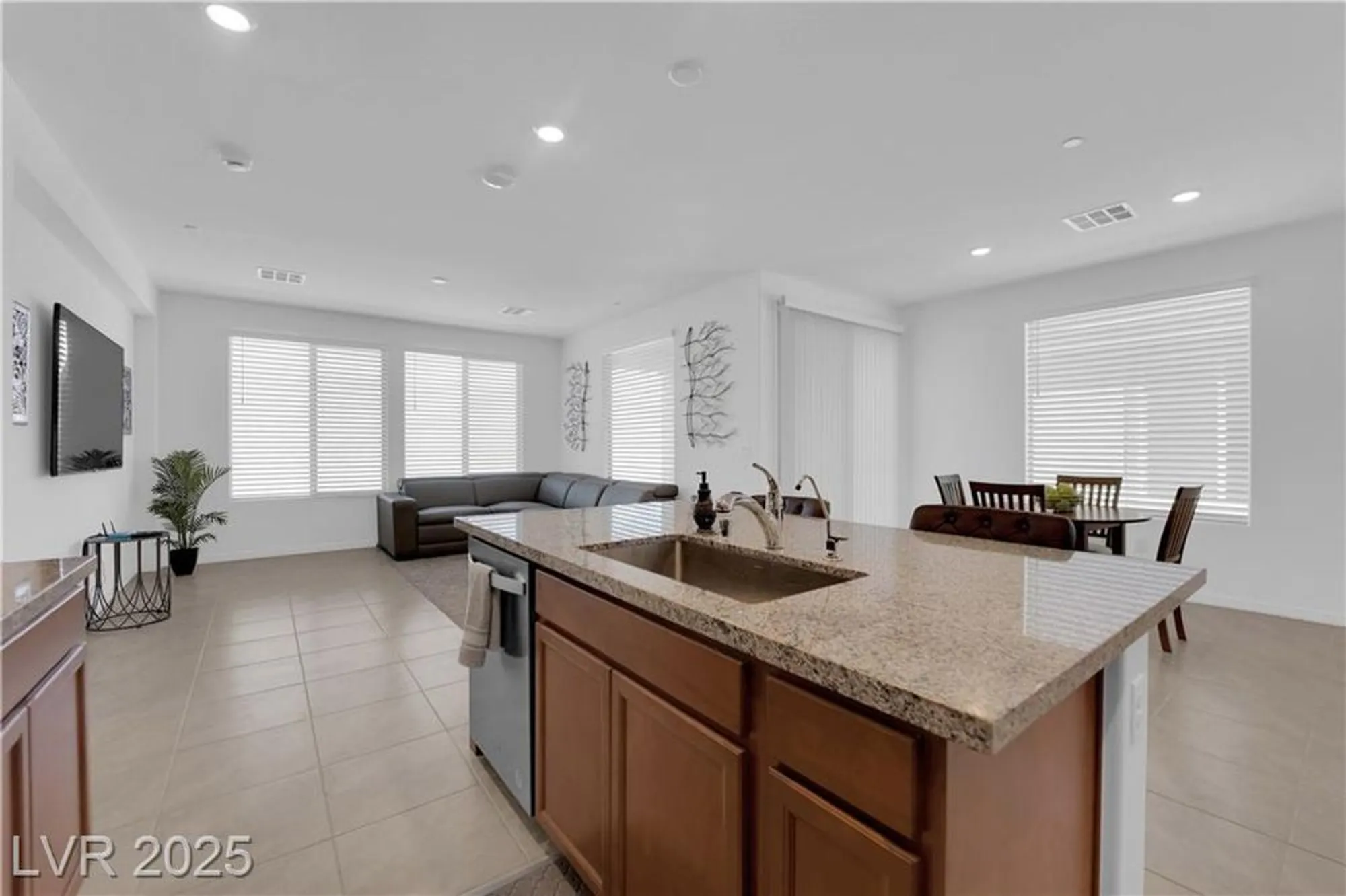 Property Slideshow image 9 of 43 | 10151 carmine clay dr, Las Vegas, NV, 89143