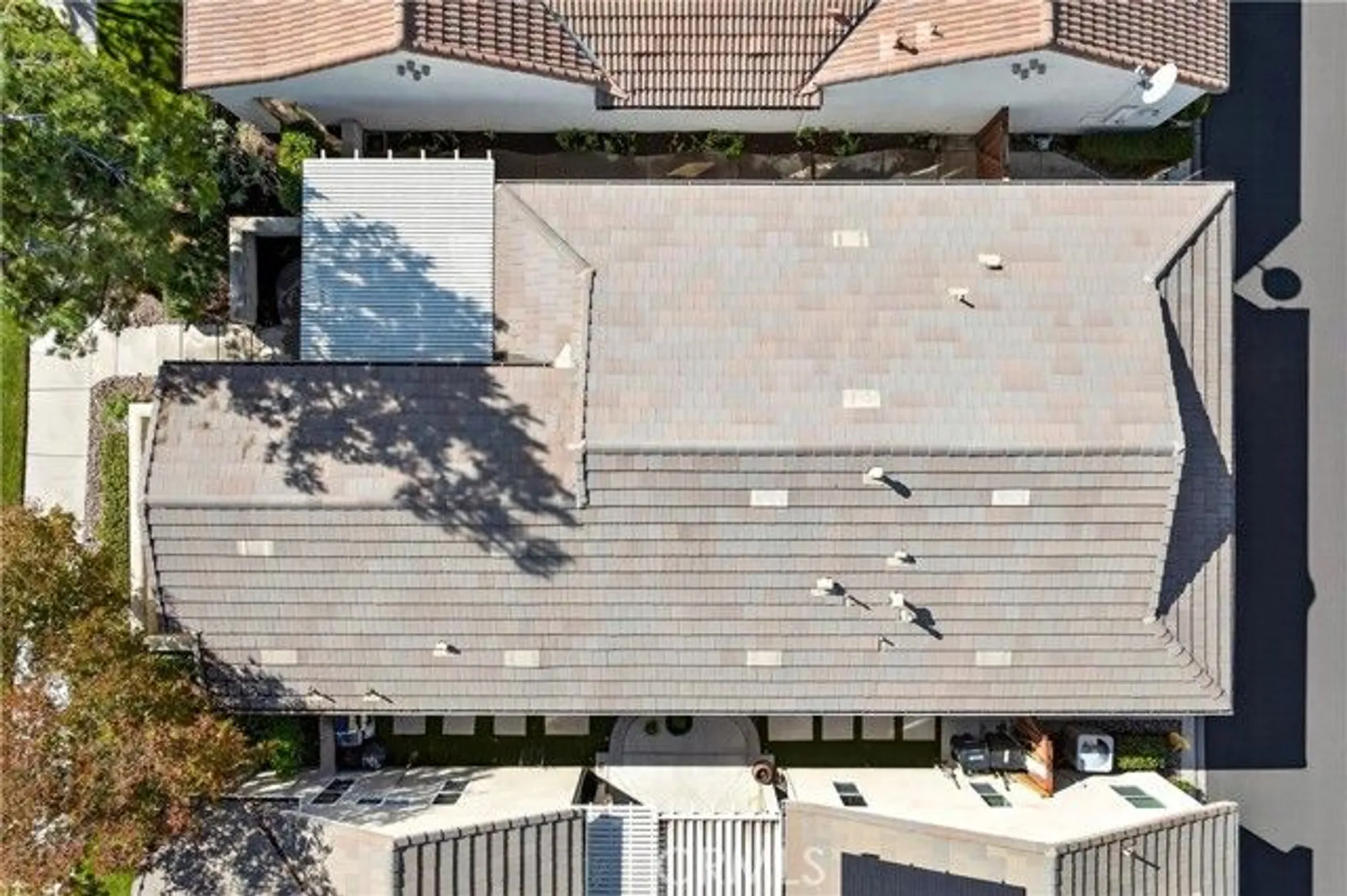 Property Slideshow image 10 of 61 | 215 firestone ln, Hemet, CA, 92545