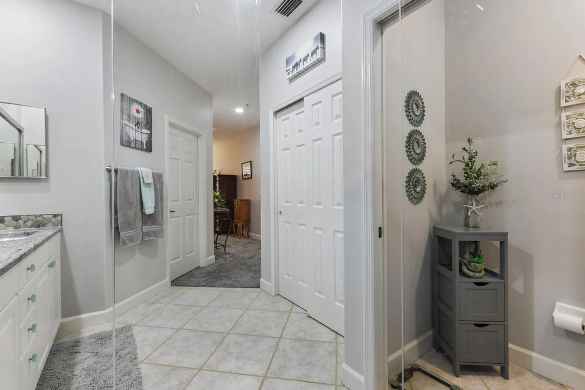 Property Slideshow image 31 of 61 | 3328 sunset key cir d, Punta Gorda, FL, 33955