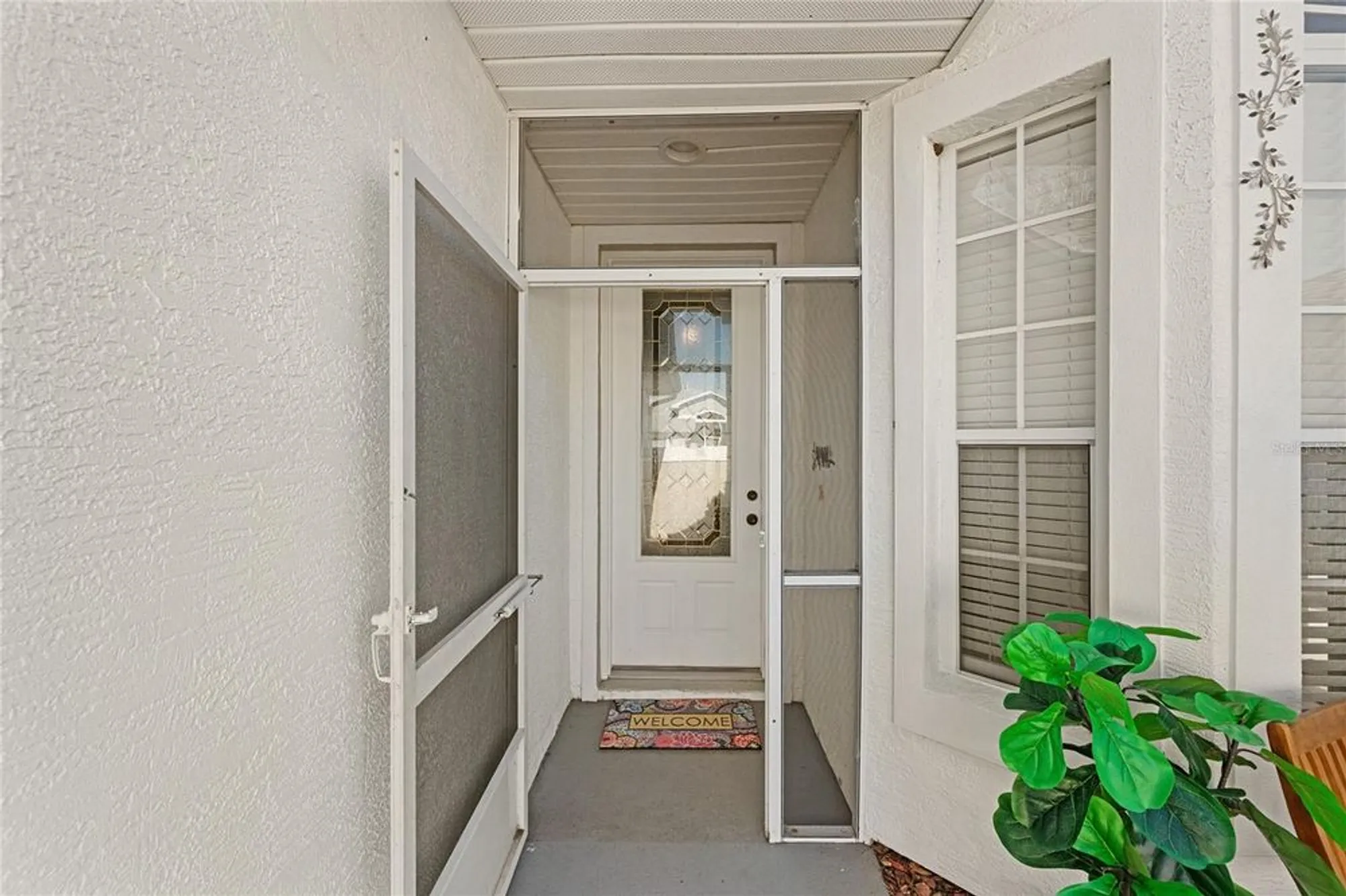 Property Slideshow image 9 of 64 | 5676 gulf stream st, Tavares, FL, 32778