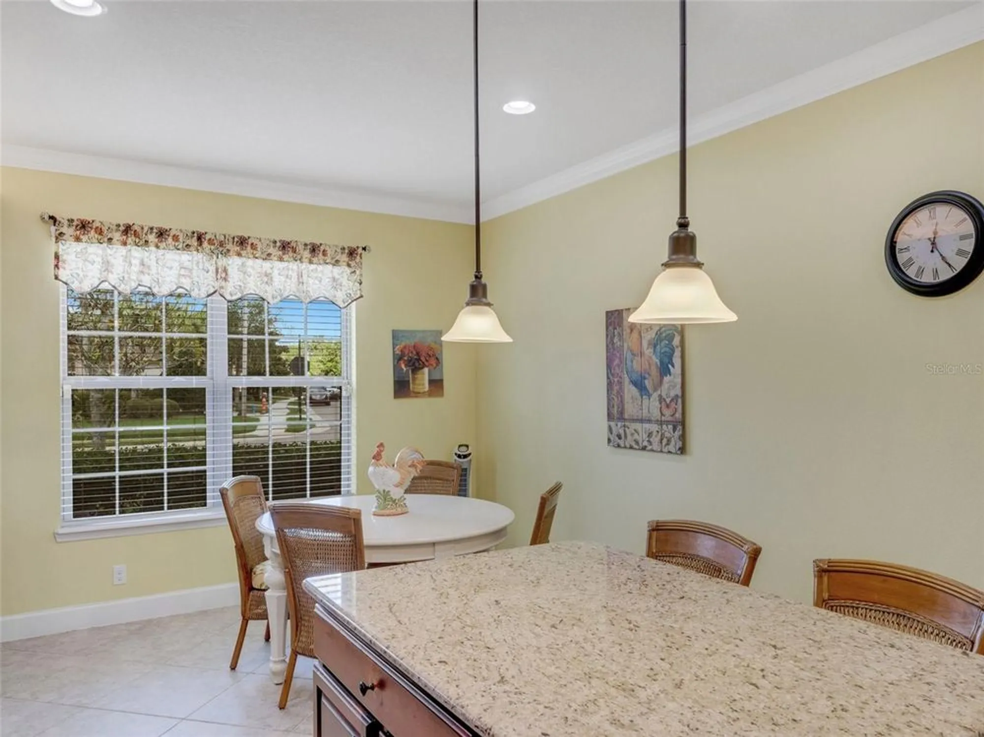 Property Slideshow image 11 of 67 | 208 almeria way, Davenport, FL, 33837