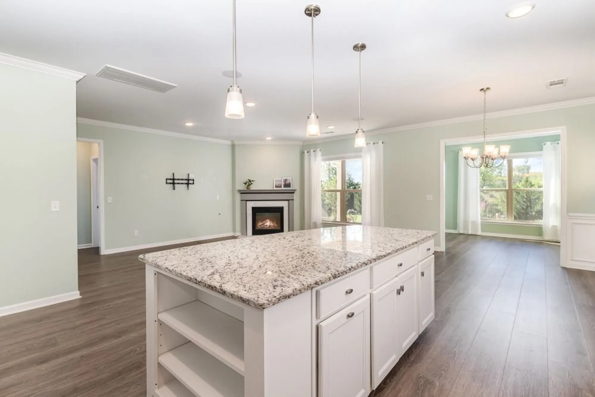 Property Slideshow image 13 of 61 | 2237 henderson dr, Spring Hill, TN, 37174