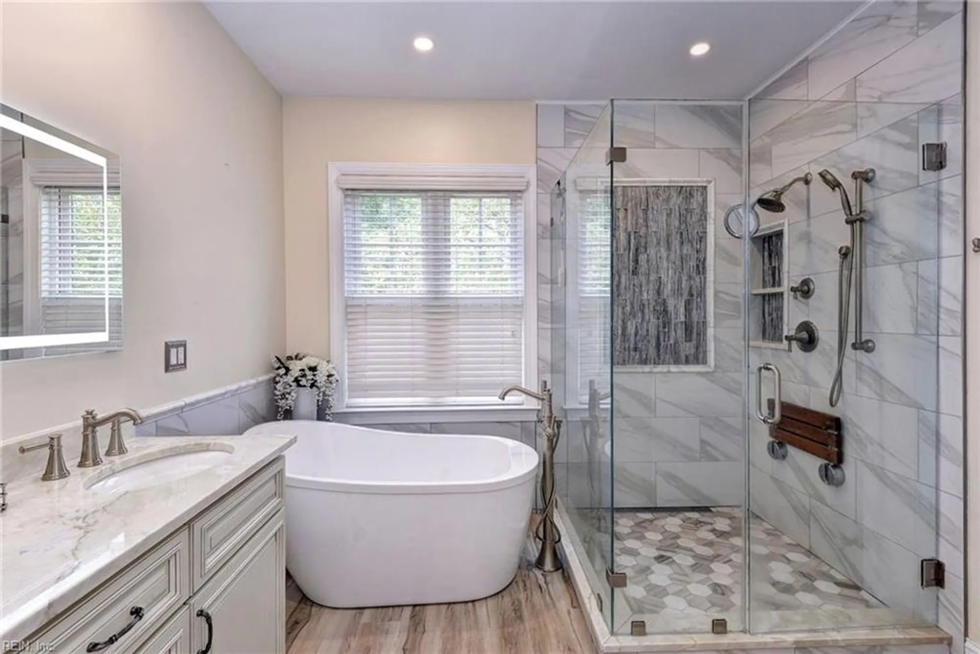 Property Slideshow image 21 of 37 | 104 nottinghamshire, Williamsburg, VA, 23188