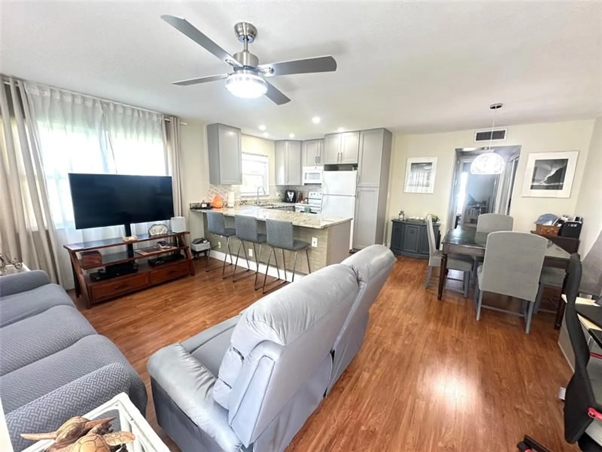 Property Slideshow image 3 of 66 | 528 tilford x # 528, Deerfield Beach, FL, 33442
