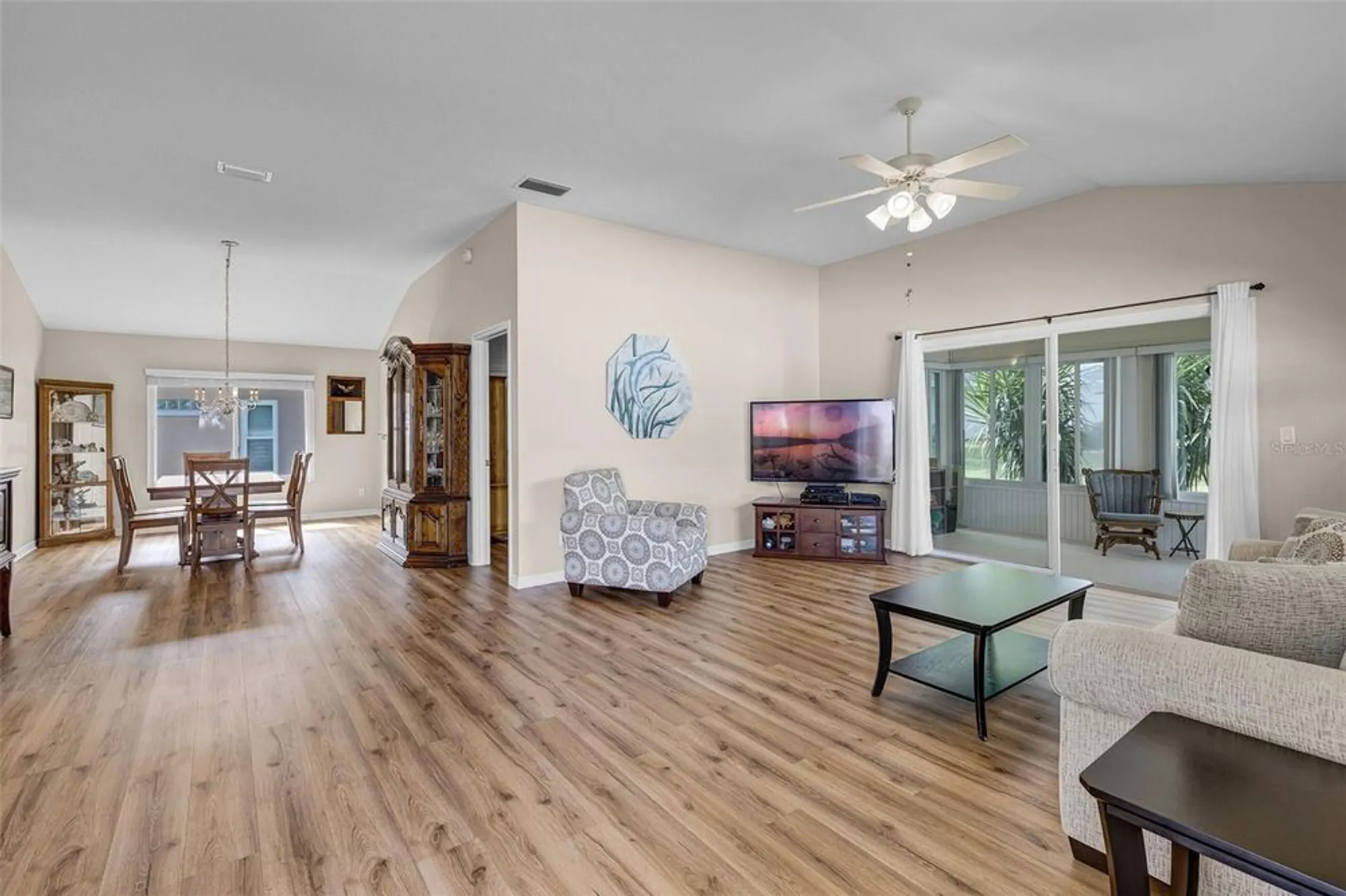 Property Slideshow image 5 of 48 | 21737 king john st, Leesburg, FL, 34748