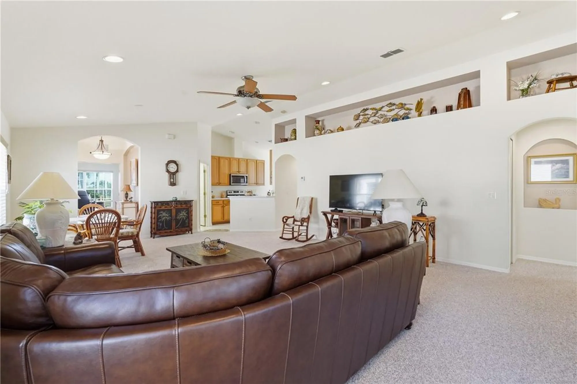 Property Slideshow image 9 of 34 | 2211 pleasant hill ln, Holiday, FL, 34691
