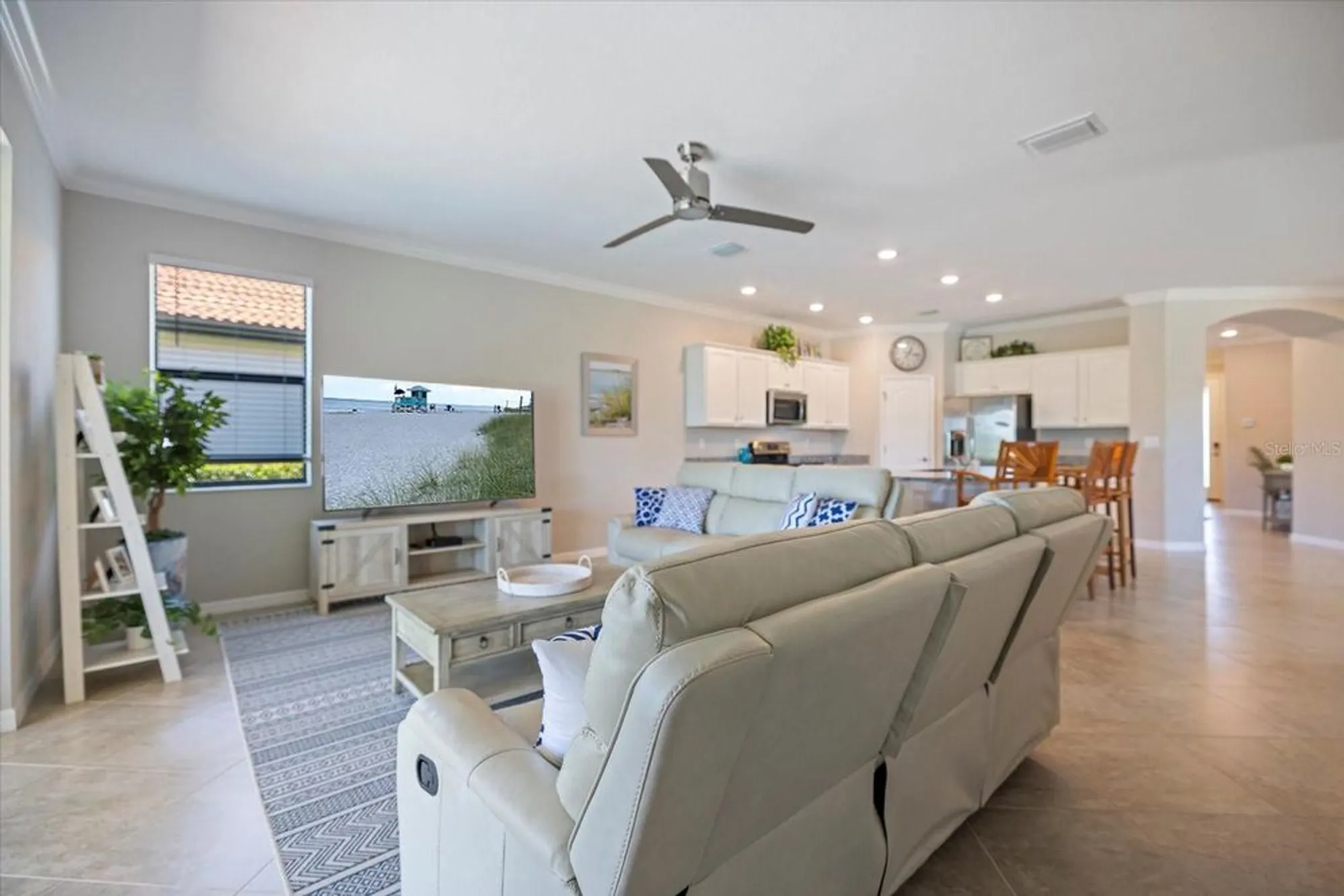 Property Slideshow image 19 of 65 | 10209 fiddlewood dr, Venice, FL, 34293