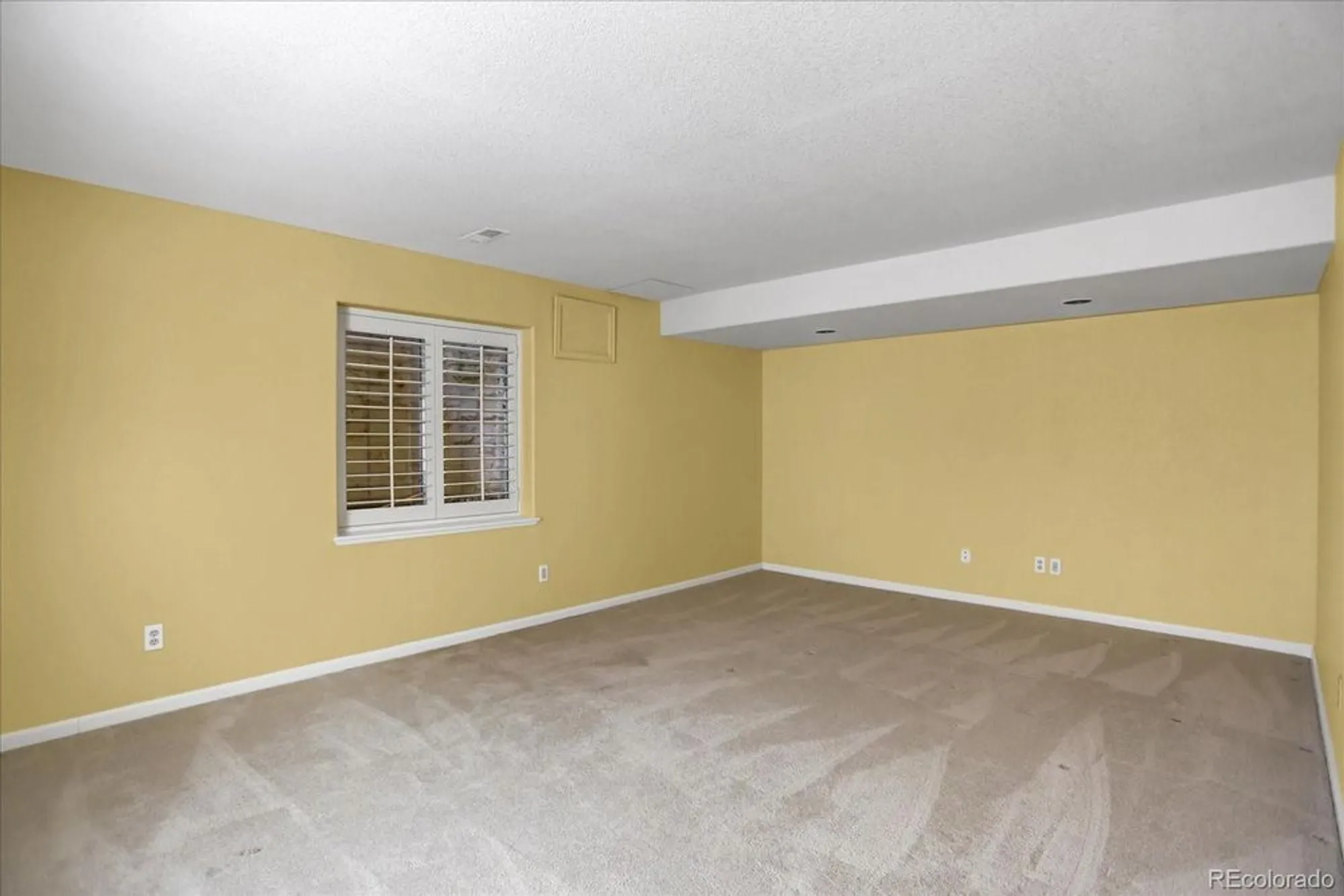 Property Slideshow image 27 of 36 | 8951 greenwich st, Highlands Ranch, CO, 80130