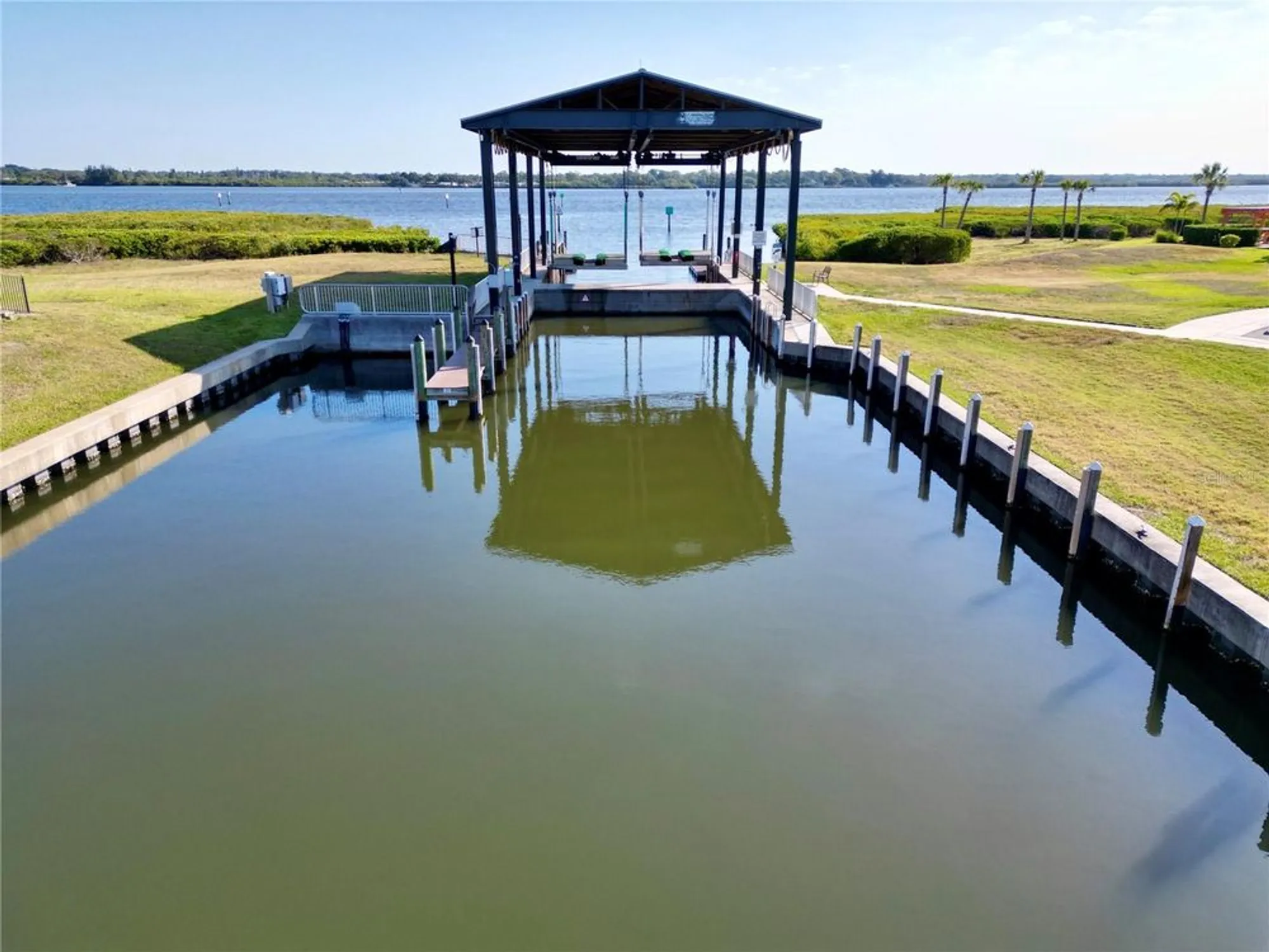 Property Slideshow image 83 of 89 | 1250 tidewater ct, Bradenton, FL, 34208