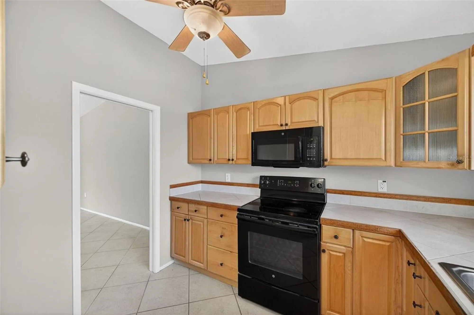 Property Slideshow image 9 of 30 | 3704 39th st w # 23, Bradenton, FL, 34205