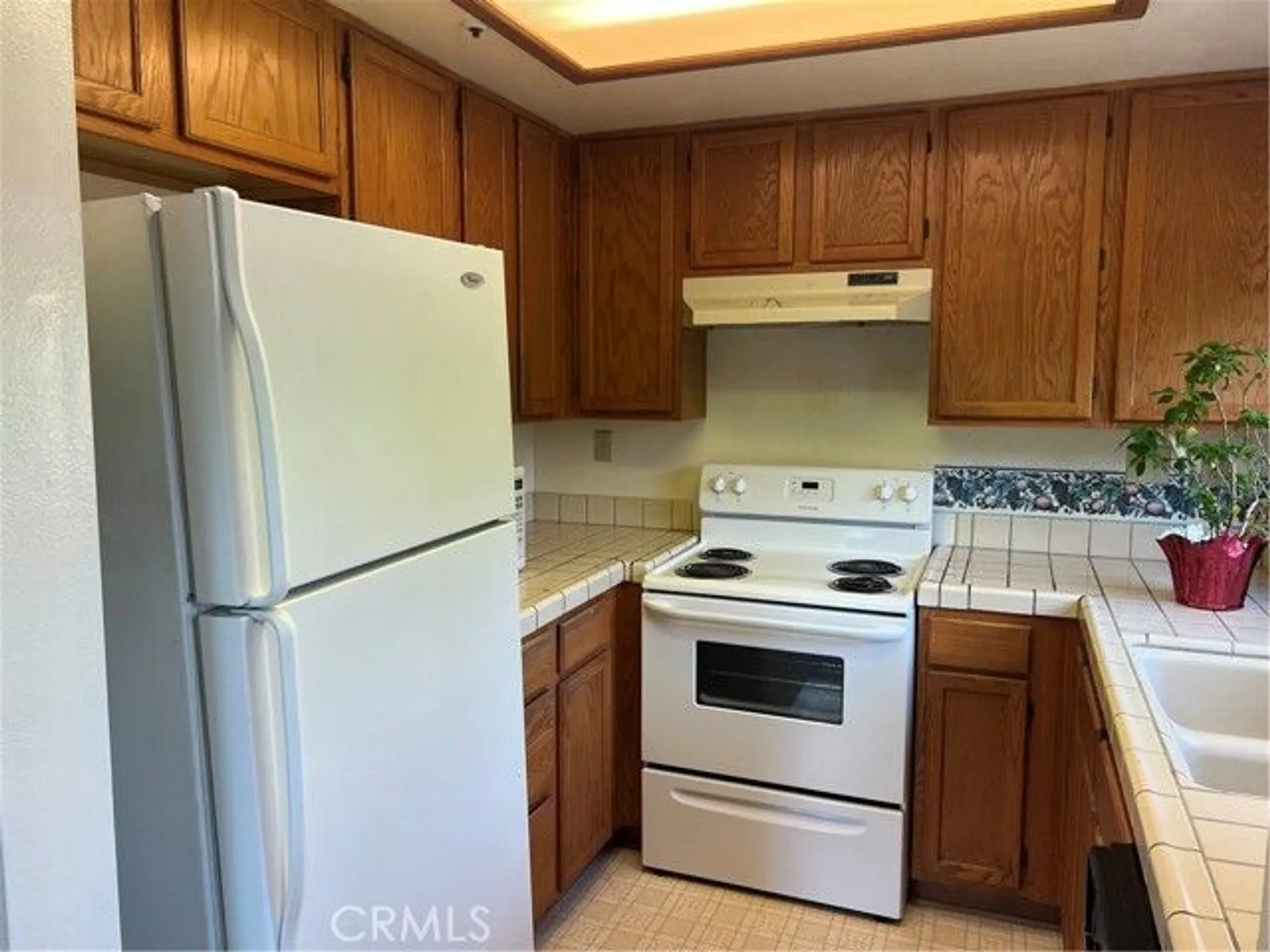 Property Slideshow image 12 of 28 | 19163 palo verde dr, Apple Valley, CA, 92308