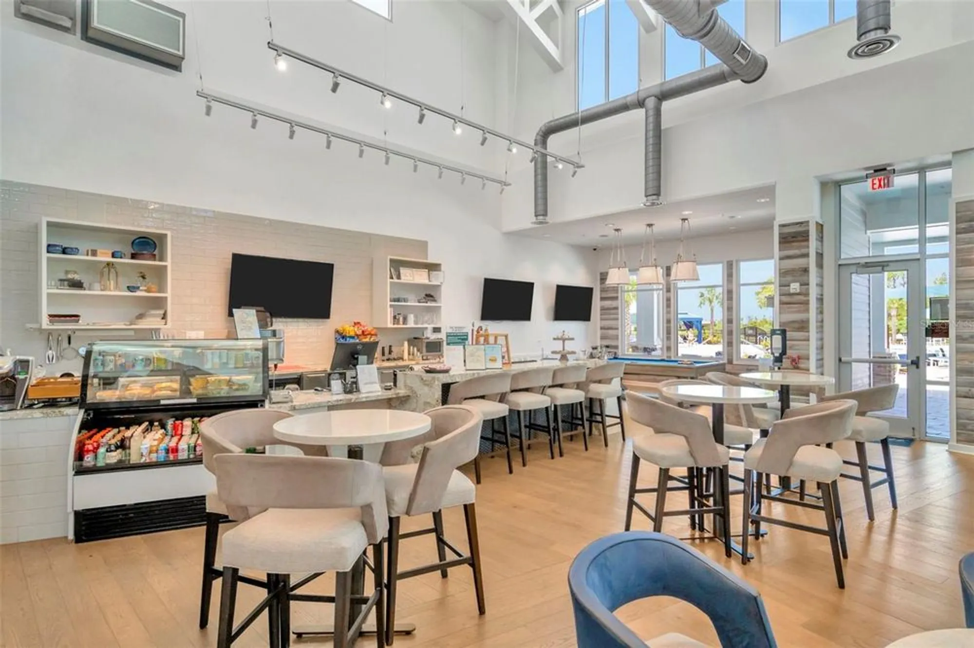 Property Slideshow image 62 of 70 | 19494 sea glass cir, Land O Lakes, FL, 34638