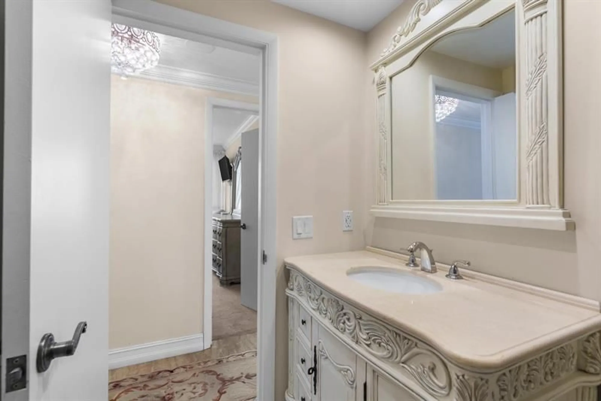 Property Slideshow image 32 of 48 | 3333 ne 34th st 810, Fort Lauderdale, FL, 33308