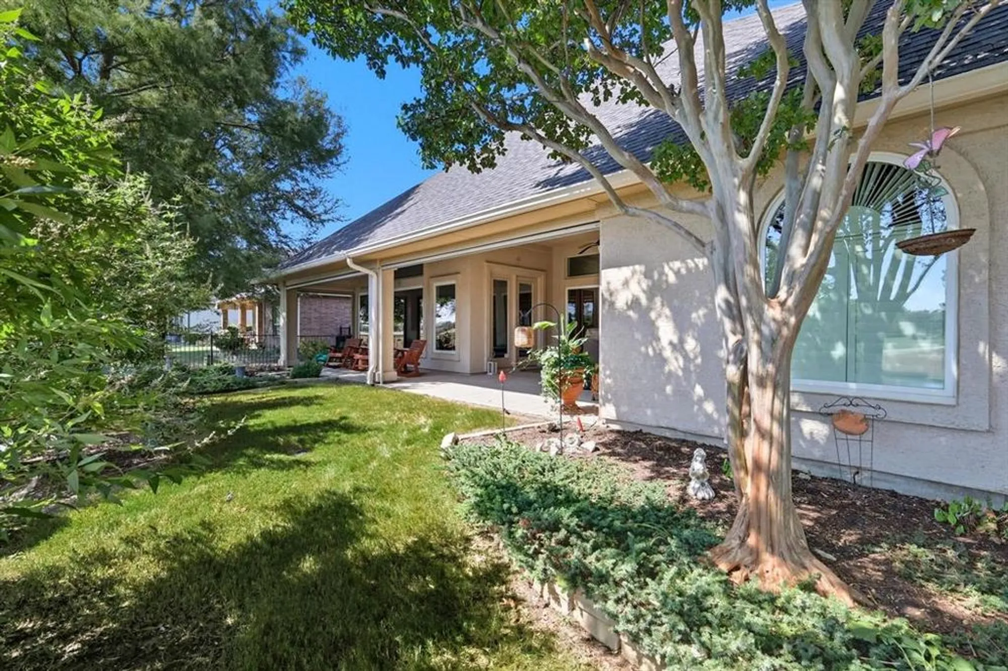 Property Slideshow image 36 of 39 | 9501 grandview dr, Denton, TX, 76207