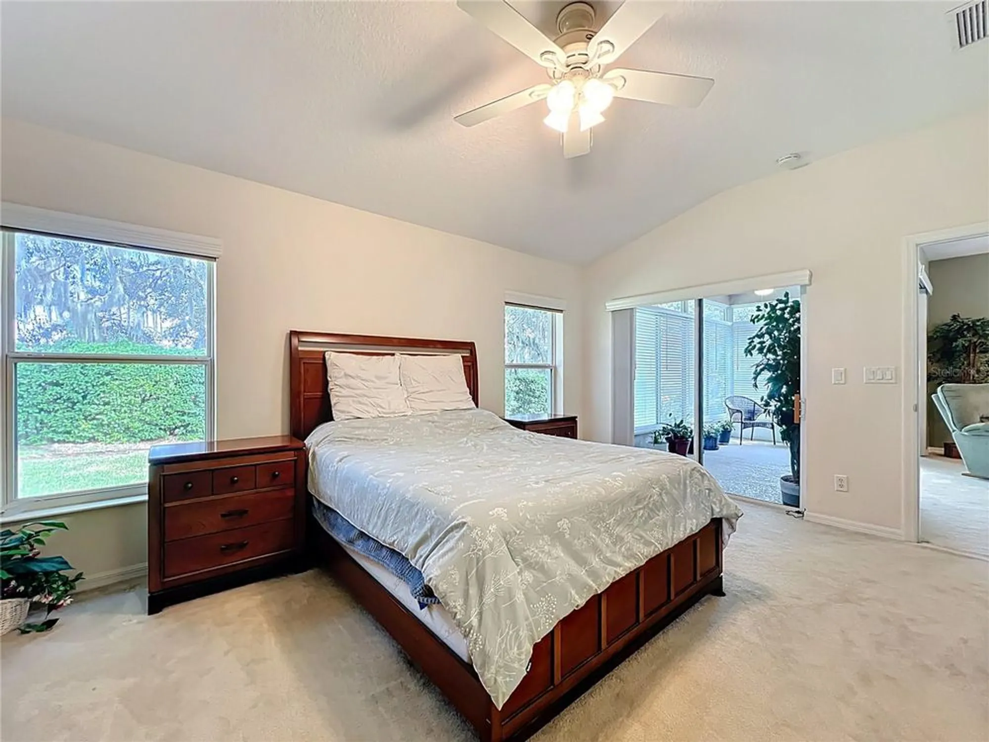 Property Slideshow image 33 of 59 | 5643 bounty cir, Tavares, FL, 32778