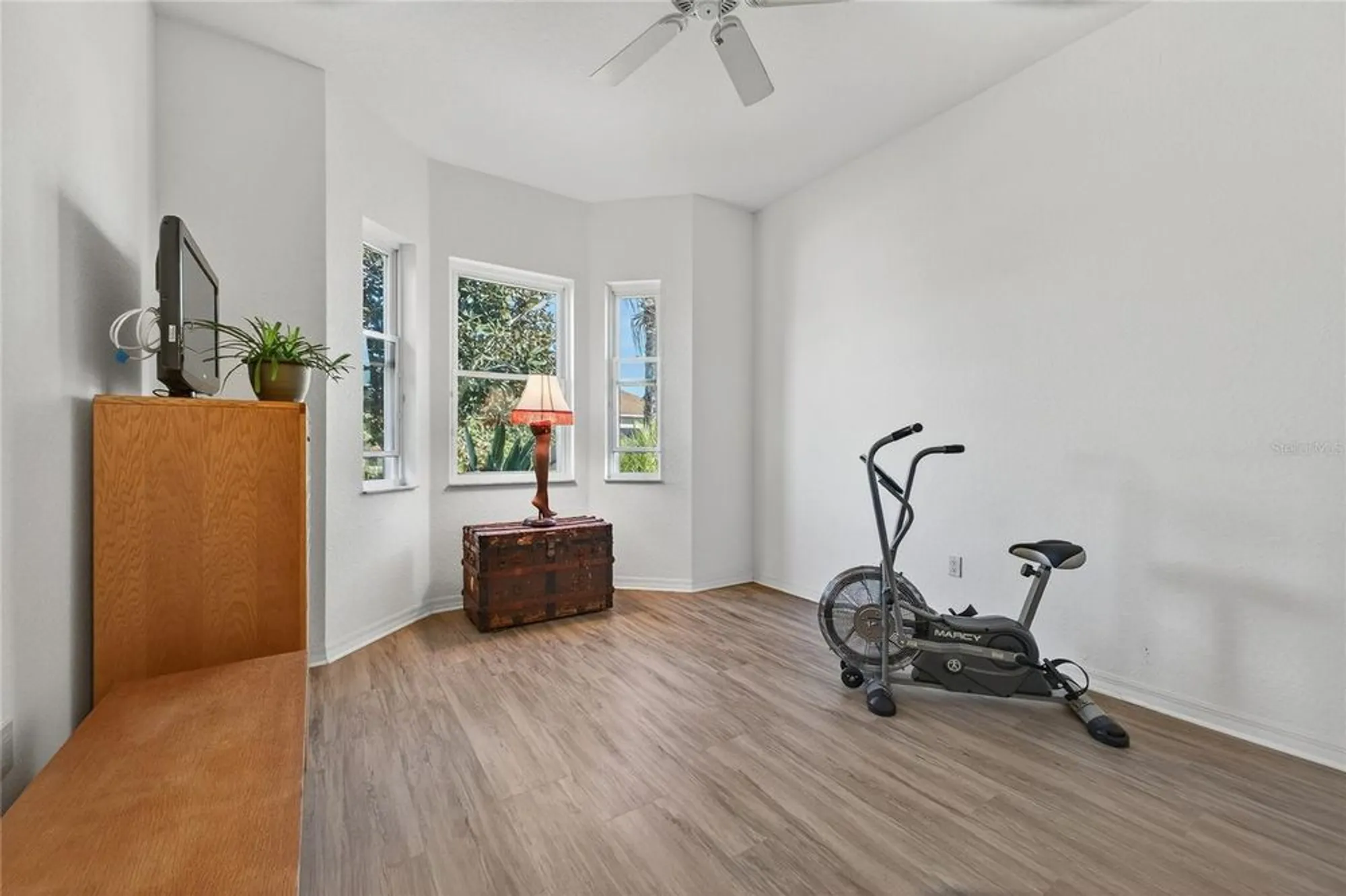 Property Slideshow image 26 of 48 | 5461 hogan ln, Winter Haven, FL, 33884