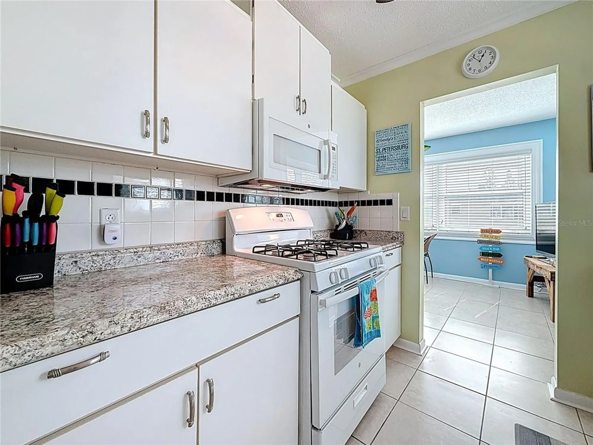 Property Slideshow image 17 of 64 | 5267 81st st n apt 26, Saint Petersburg, FL, 33709