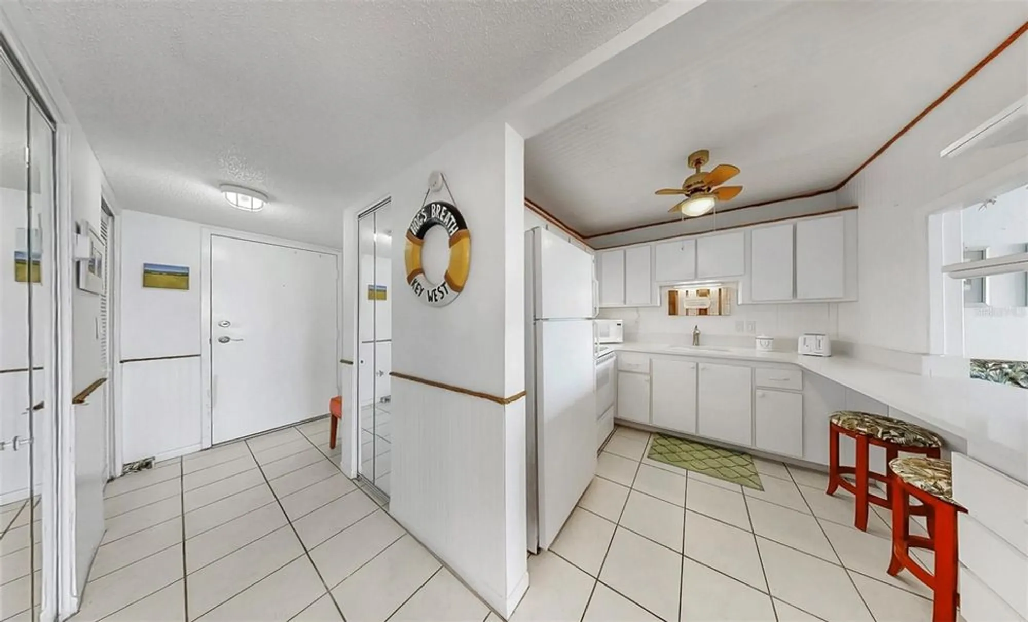 Property Slideshow image 22 of 46 | 4550 cove cir apt 605, Saint Petersburg, FL, 33708