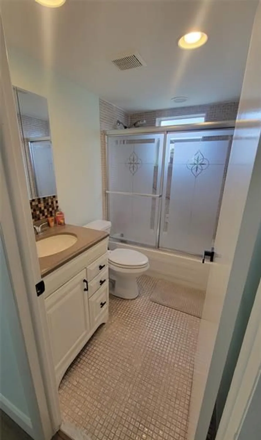 Property Slideshow image 23 of 39 | 480 capri j # 480, Delray Beach, FL, 33484