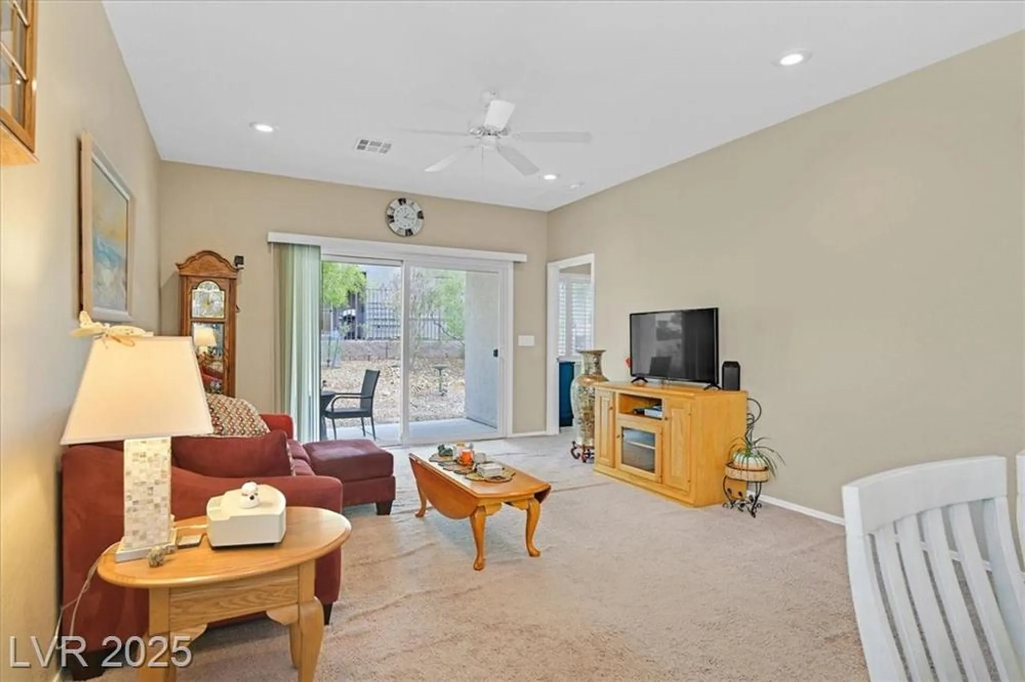 Property Slideshow image 9 of 35 | 2526 crater rock st, Henderson, NV, 89044