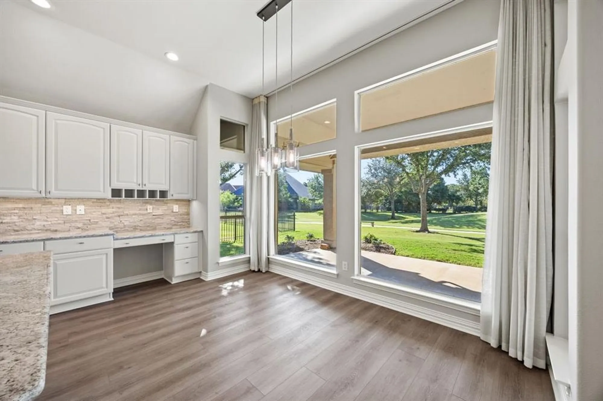 Property Slideshow image 12 of 30 | 10409 countryside dr, Denton, TX, 76207