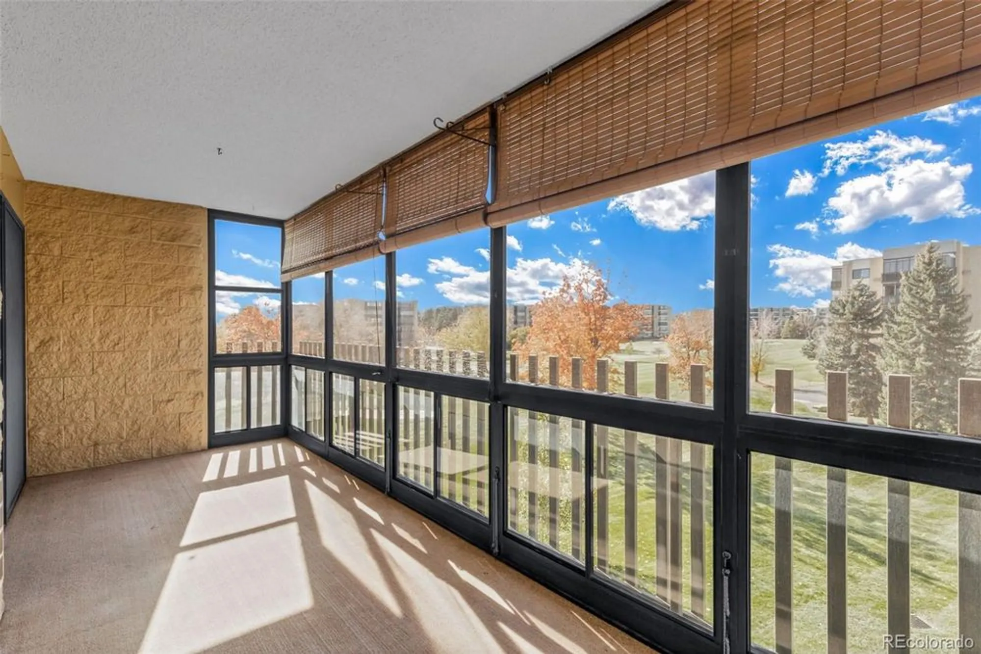 Property Slideshow image 9 of 45 | 14102 e linvale pl apt 403, Aurora, CO, 80014