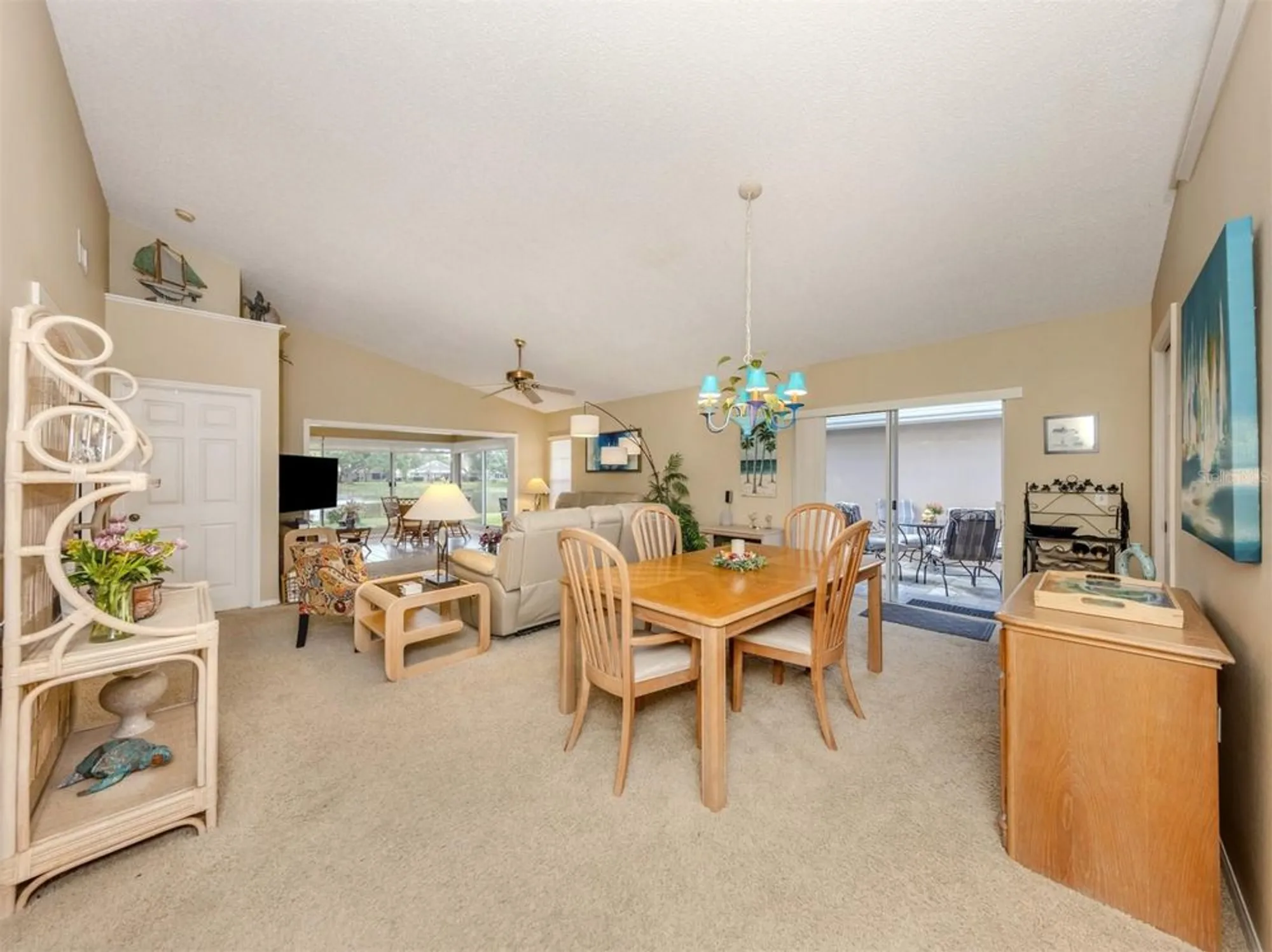 Property Slideshow image 10 of 40 | 579 clubside cir # 37, Venice, FL, 34293