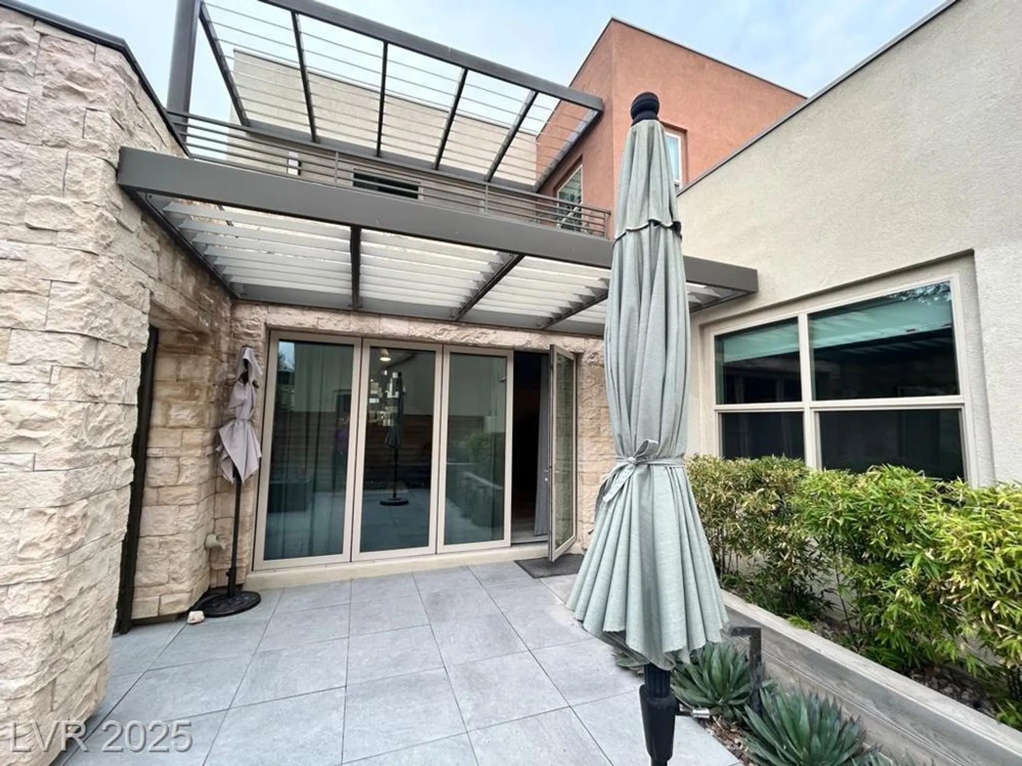 Property Slideshow image 2 of 17 | 4262 swift st, Las Vegas, NV, 89135